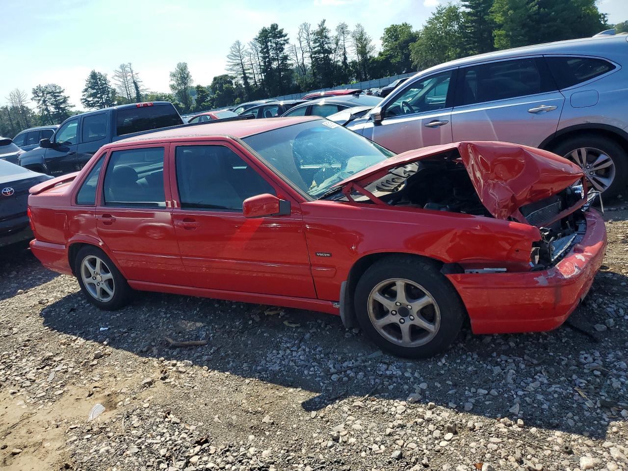 1998 Volvo S70 Red vin: YV1LS5576W2543533
