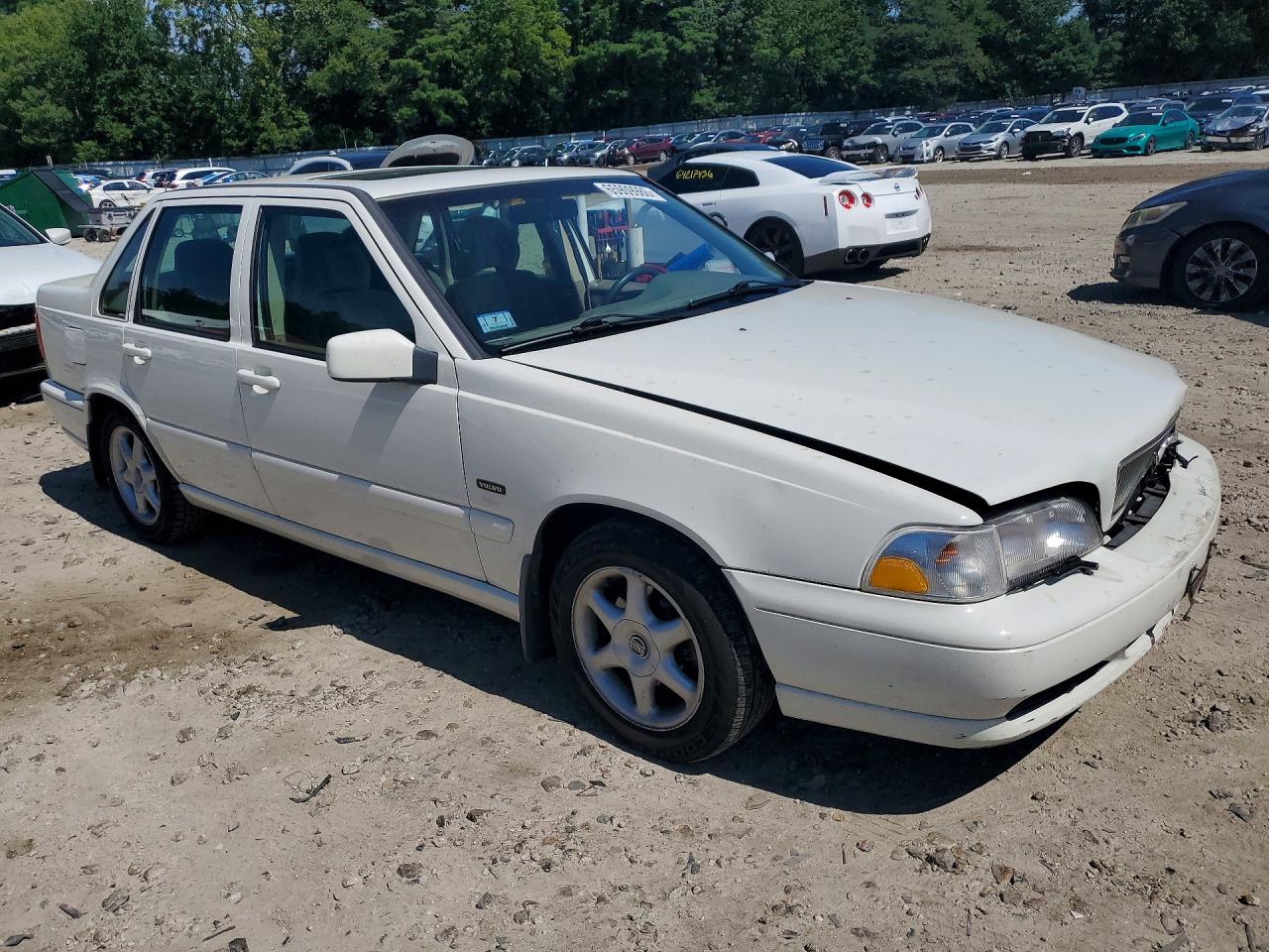 1998 Volvo S70 White vin: YV1LS5579W2549682