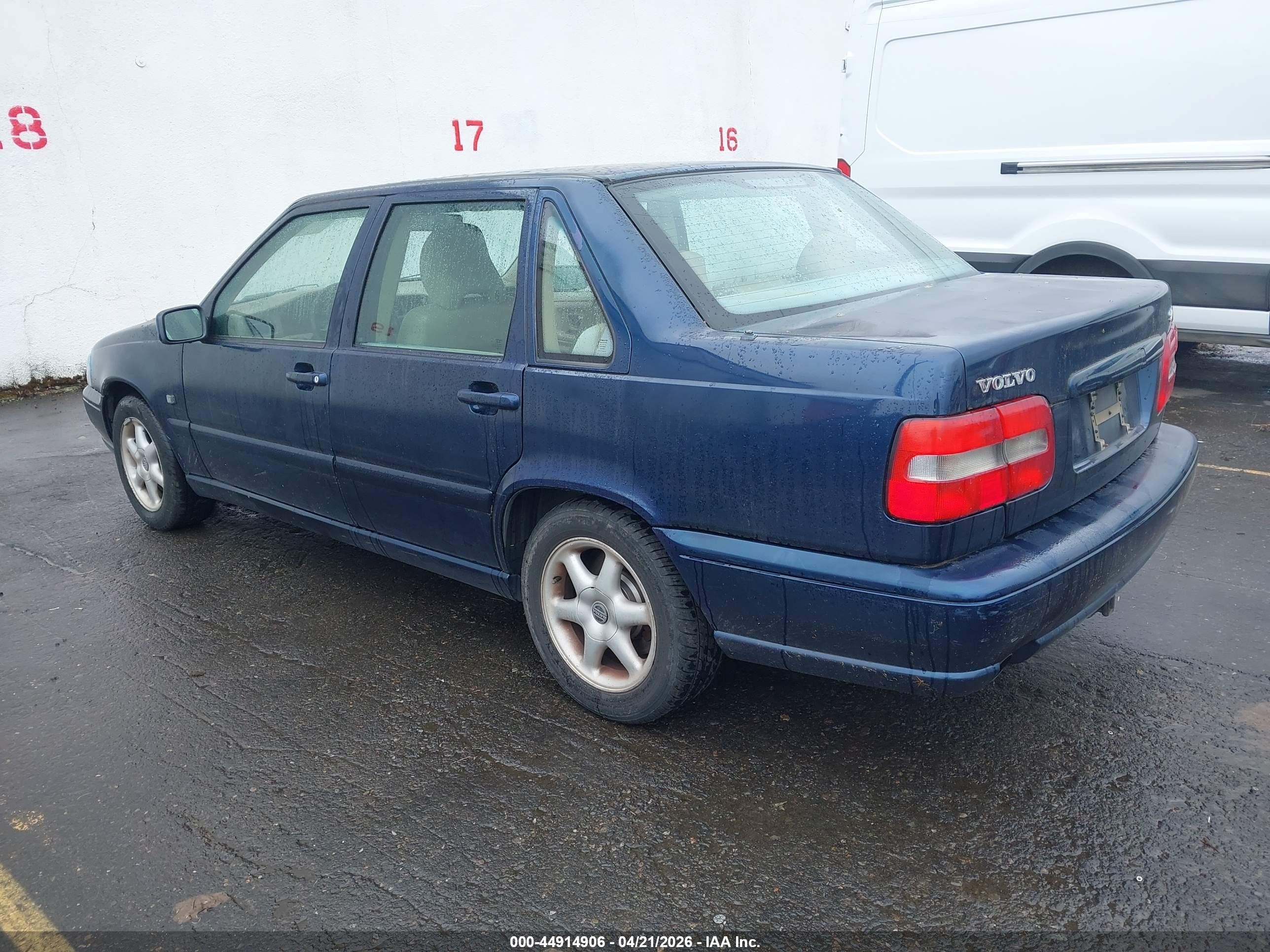 1999 Volvo S70   Blue vin: YV1LS55A0X1597364
