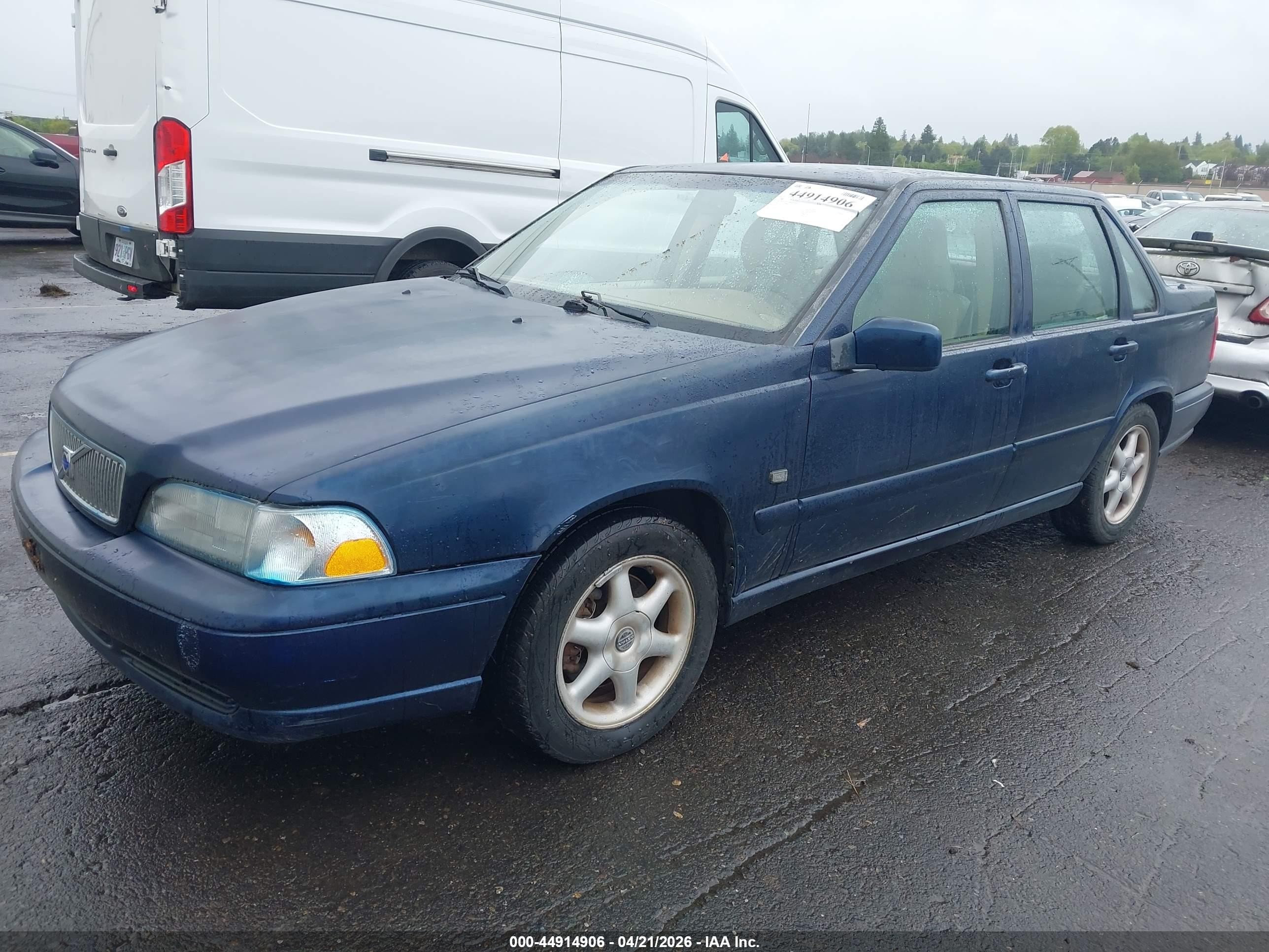 1999 Volvo S70   Blue vin: YV1LS55A0X1597364