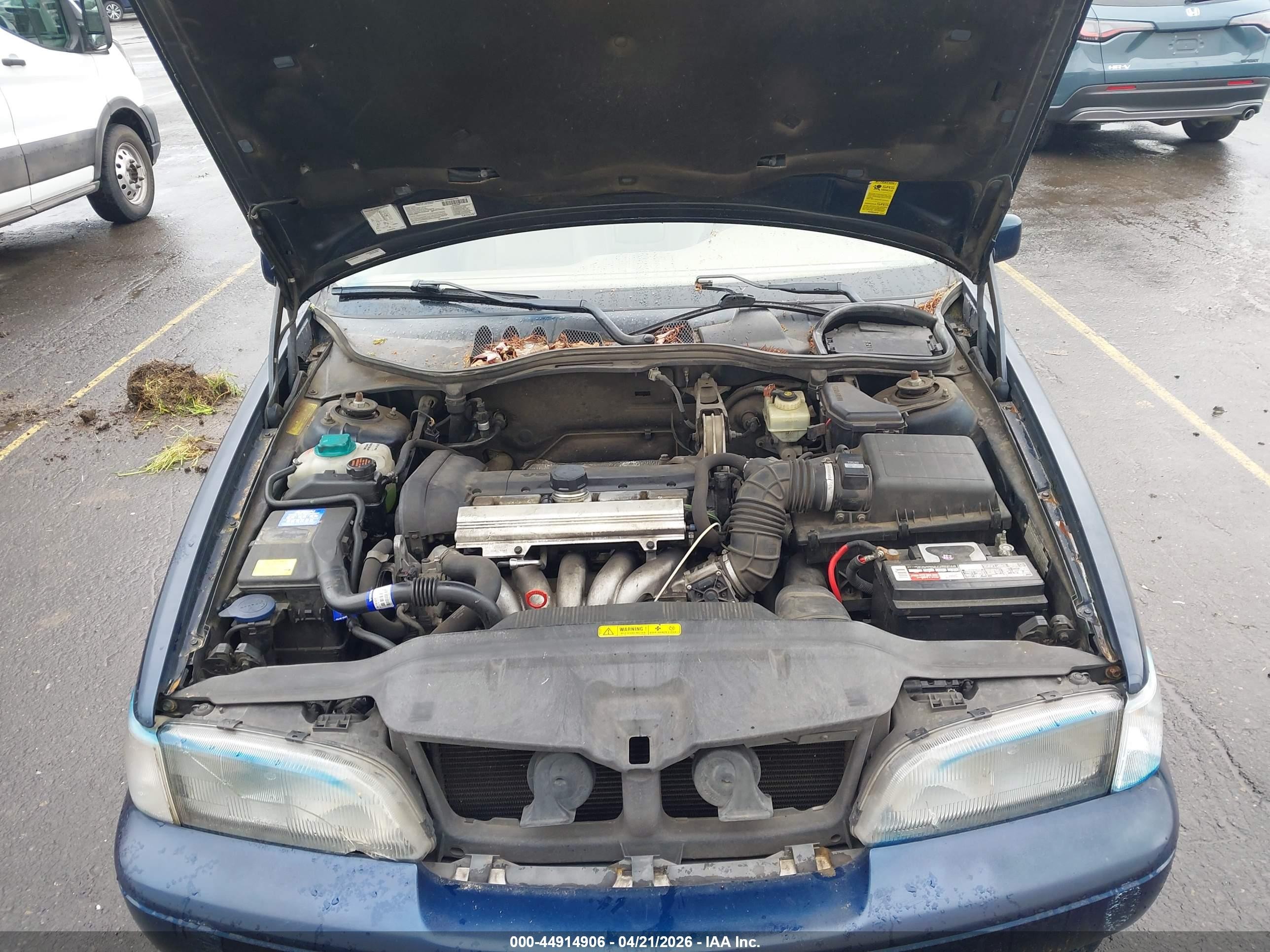 1999 Volvo S70   Blue vin: YV1LS55A0X1597364