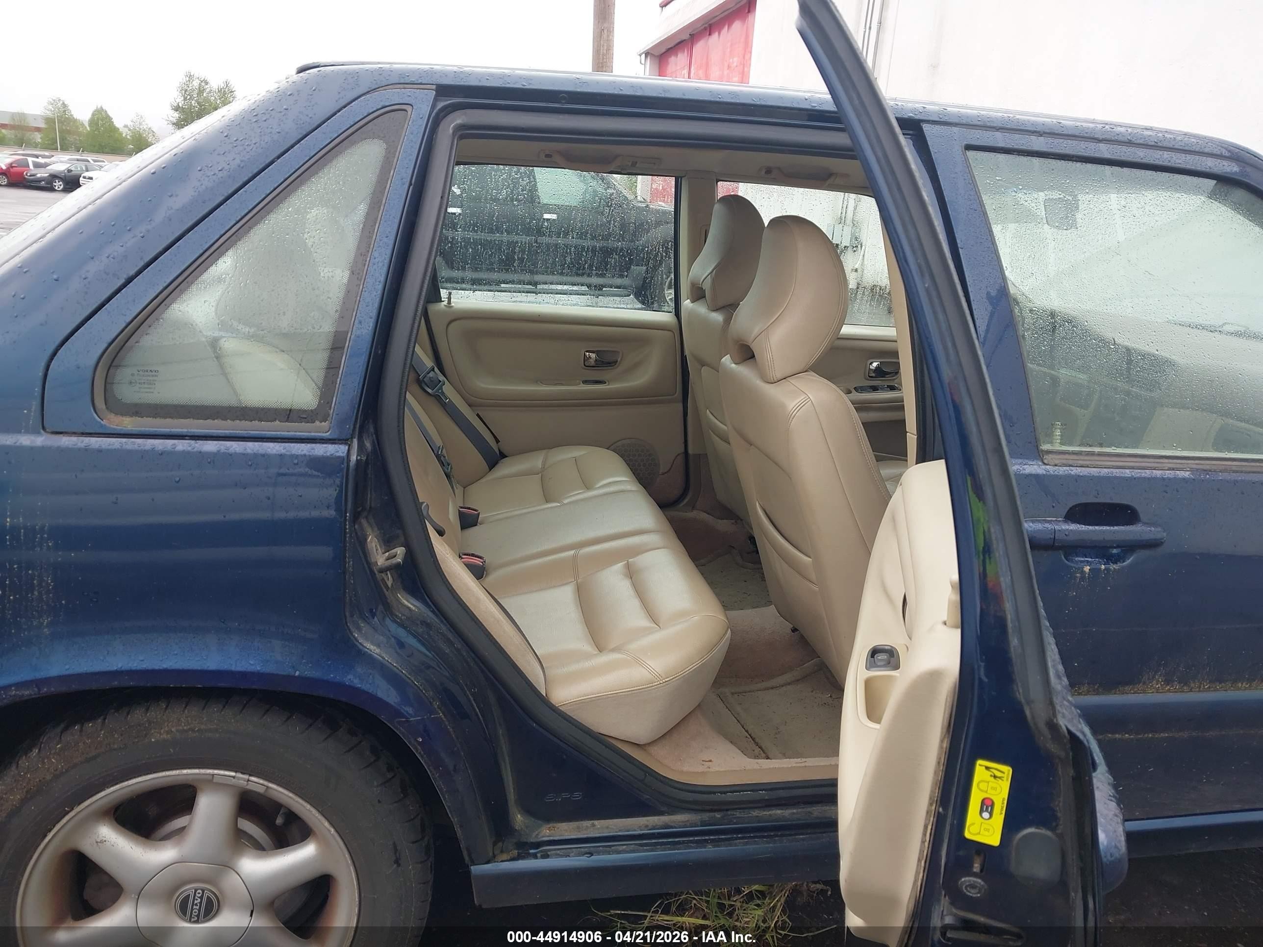 1999 Volvo S70   Blue vin: YV1LS55A0X1597364