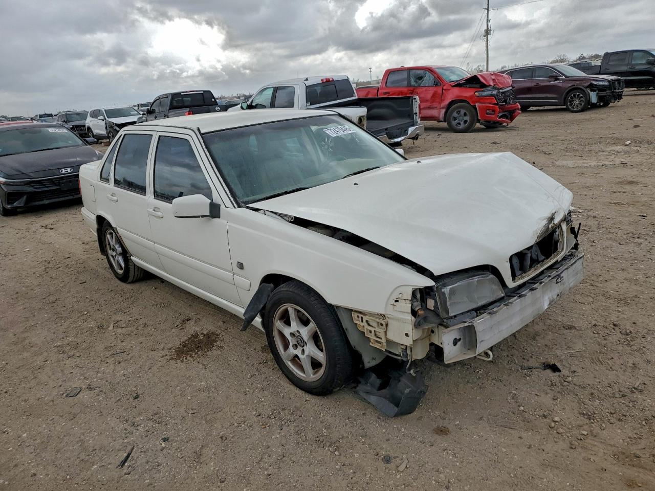 1999 Volvo S70 White vin: YV1LS55A0X1599311