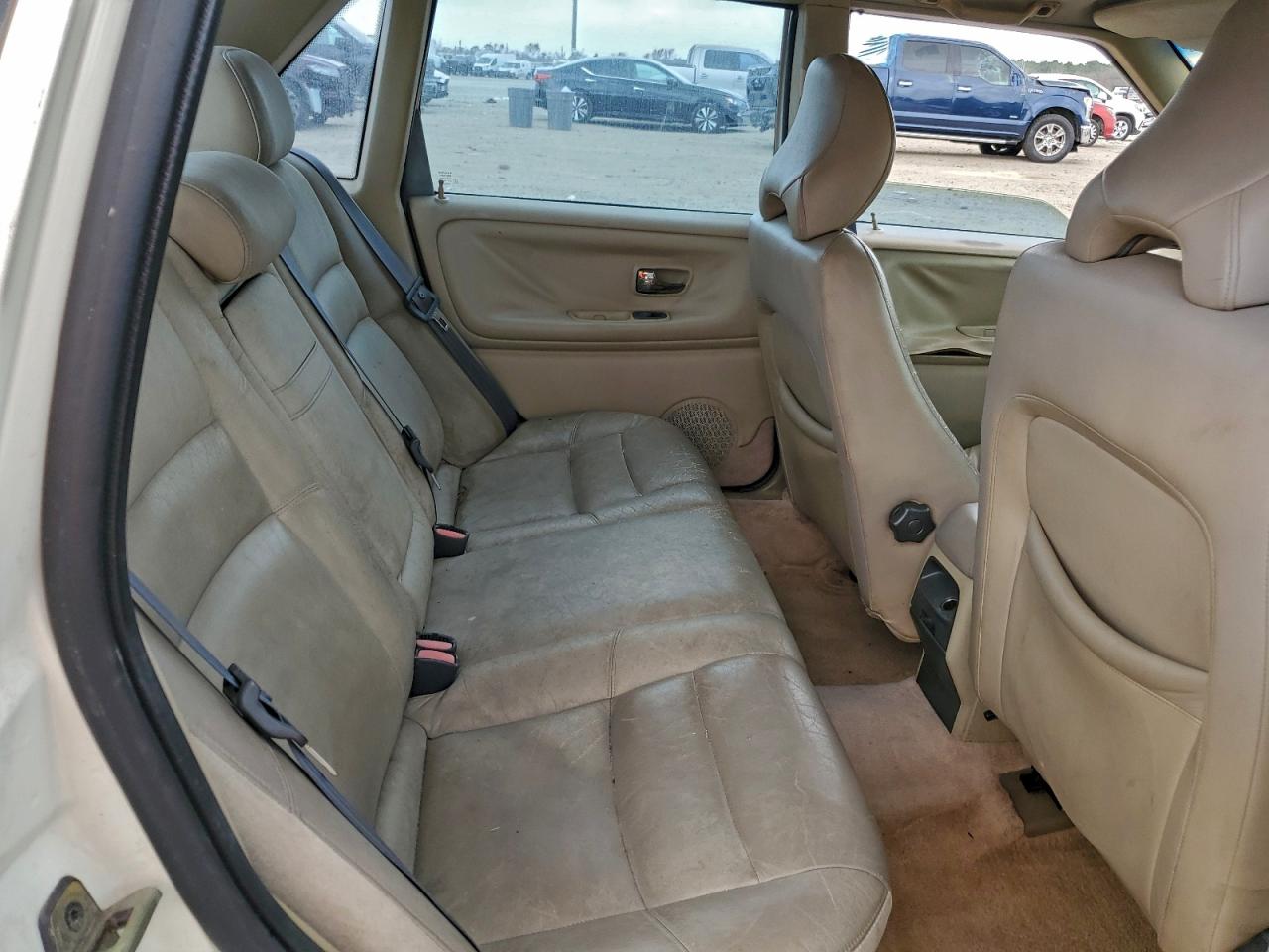 1999 Volvo S70 White vin: YV1LS55A0X1599311