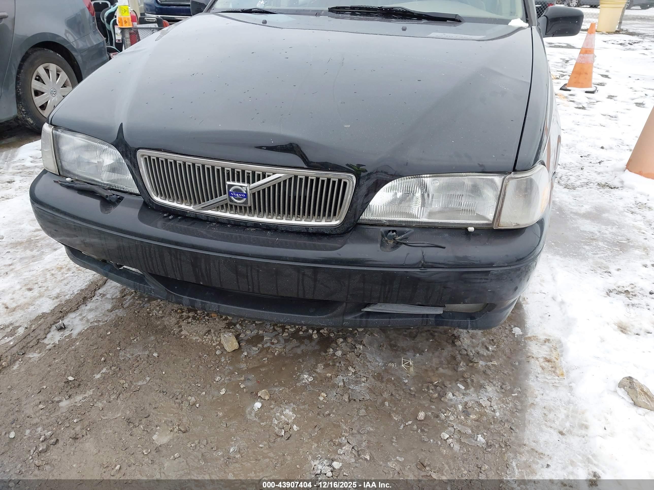 1999 Volvo S70   Black vin: YV1LS55A1X2615526