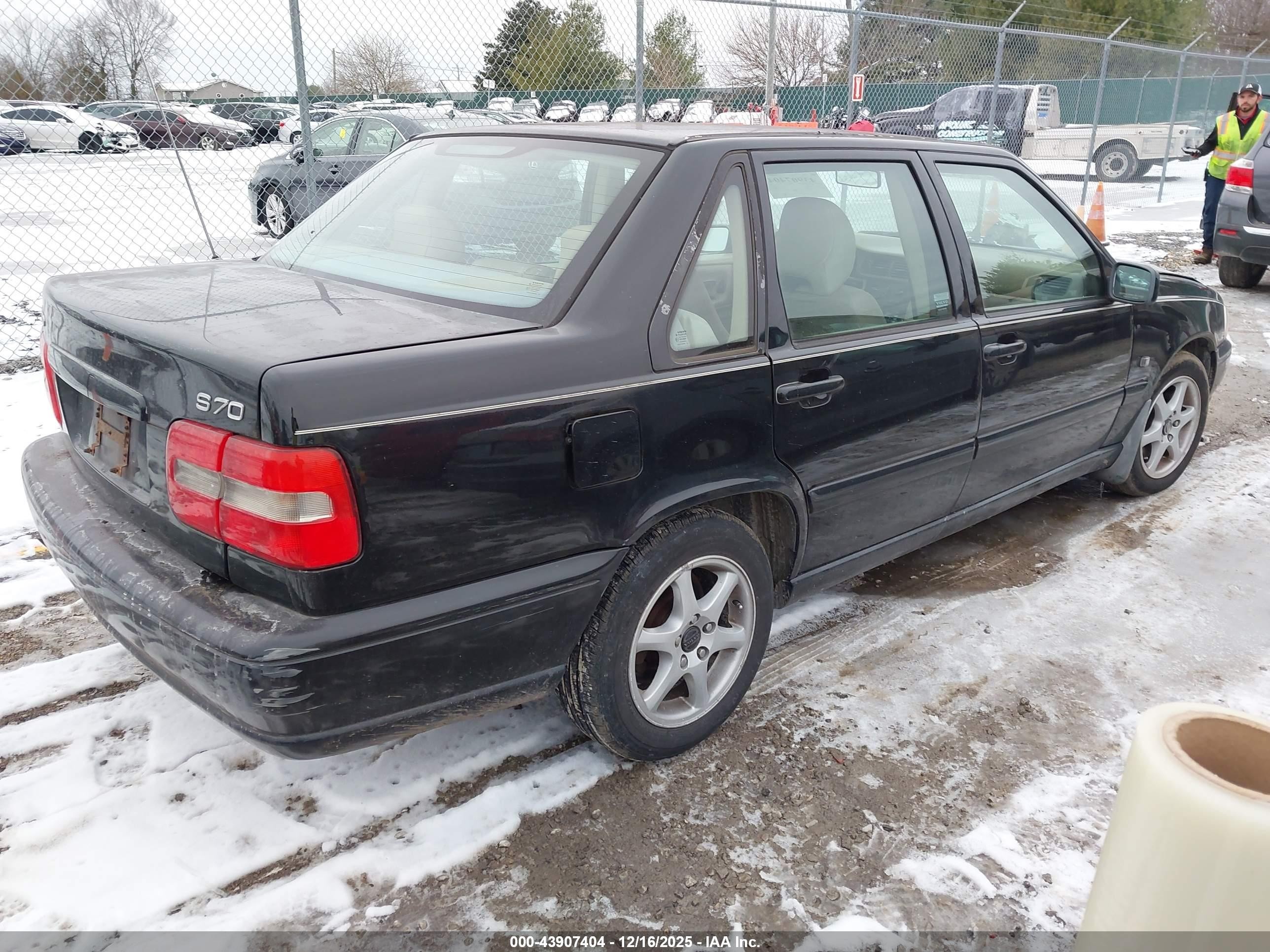 1999 Volvo S70   Black vin: YV1LS55A1X2615526