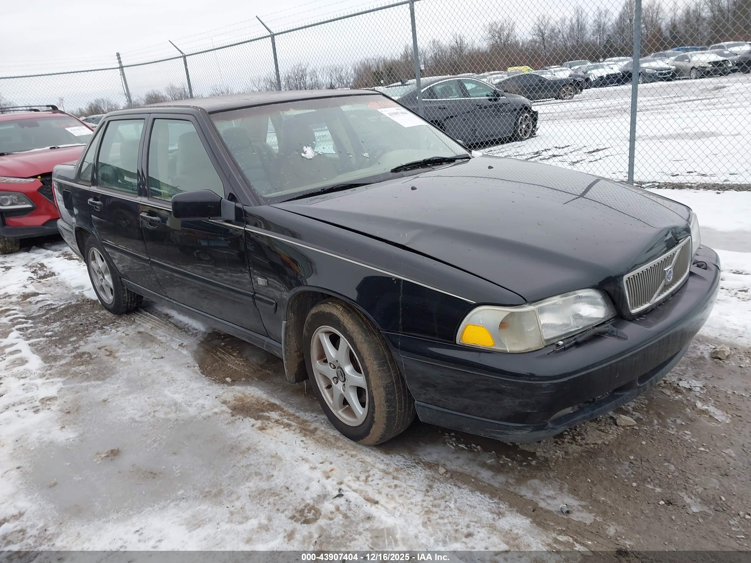 1999 Volvo S70   Black vin: YV1LS55A1X2615526