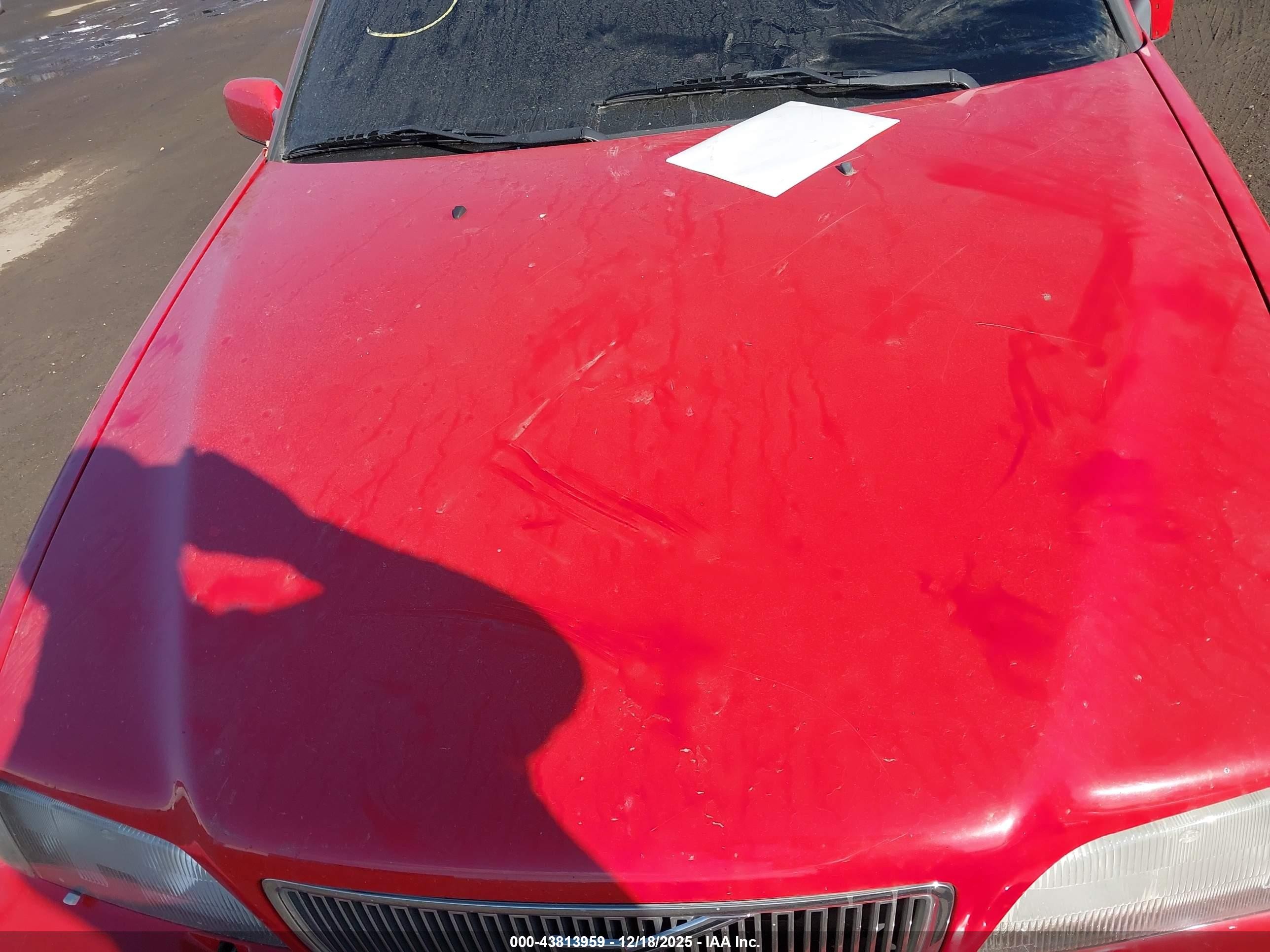 1999 Volvo S70   Red vin: YV1LS55A2X2590569