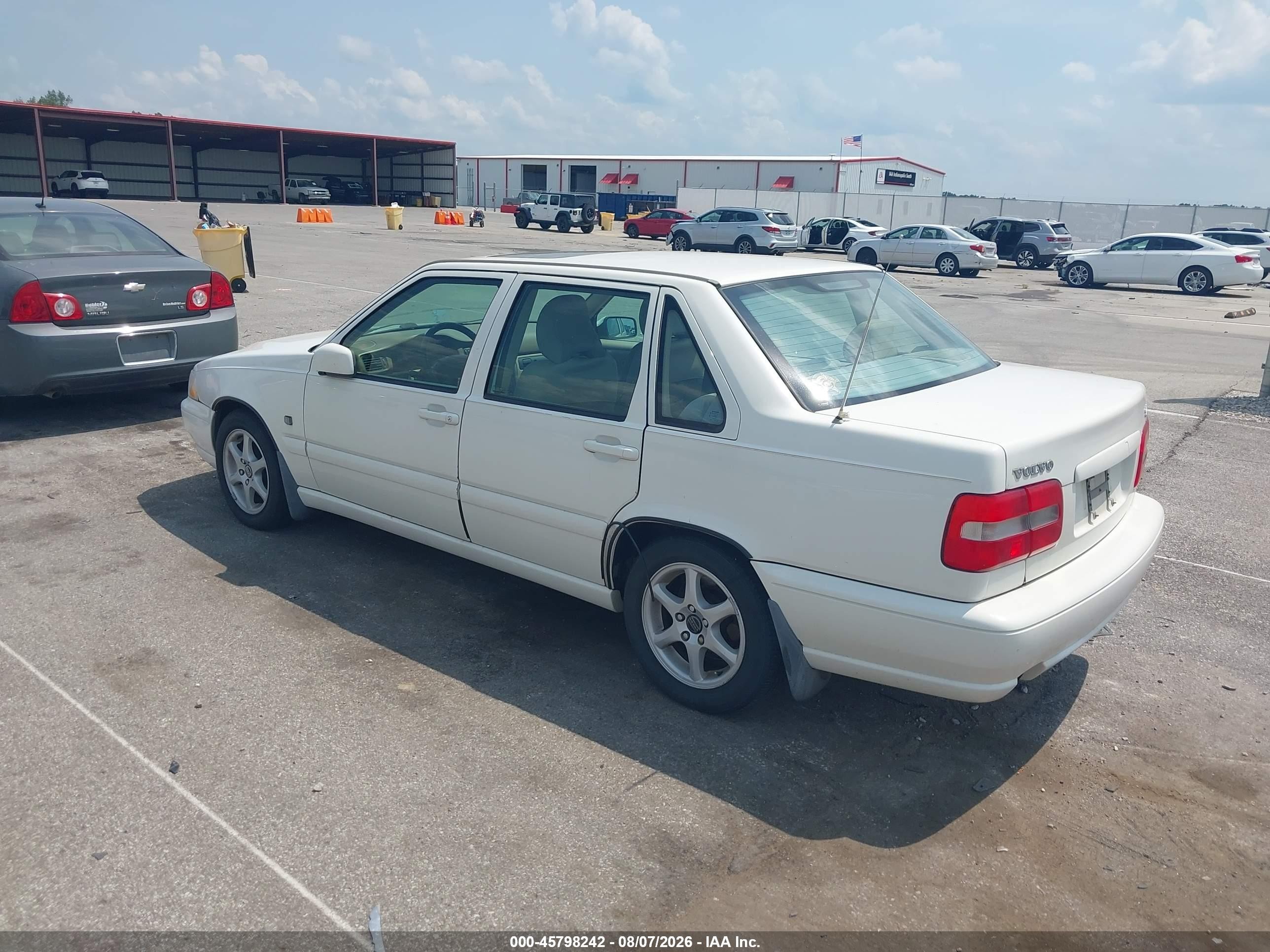 1999 Volvo S70   White vin: YV1LS55A3X2616693