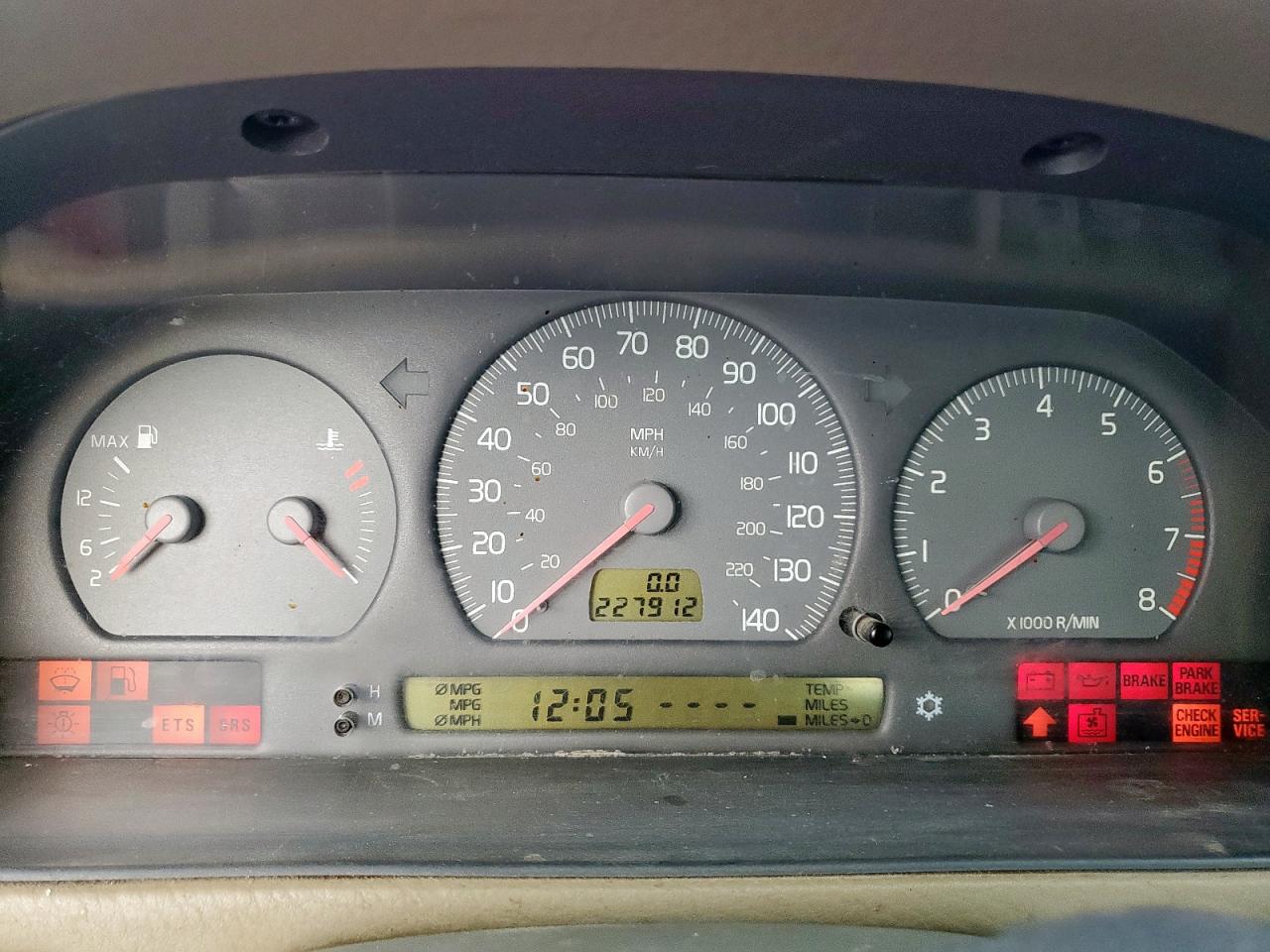 1999 Volvo S70 Red vin: YV1LS55A6X2619667