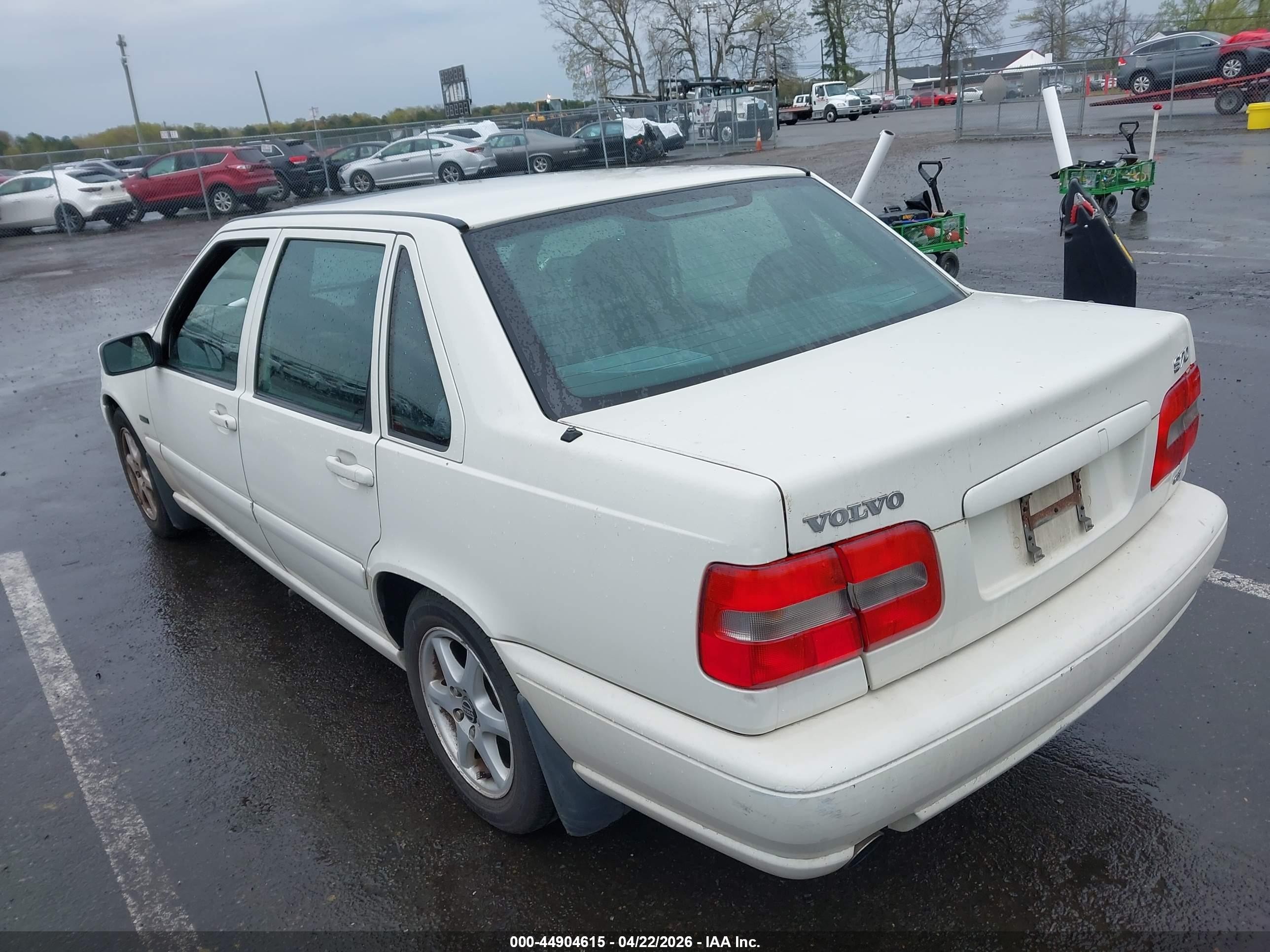 1998 Volvo S70 Glt White vin: YV1LS5671W1518107