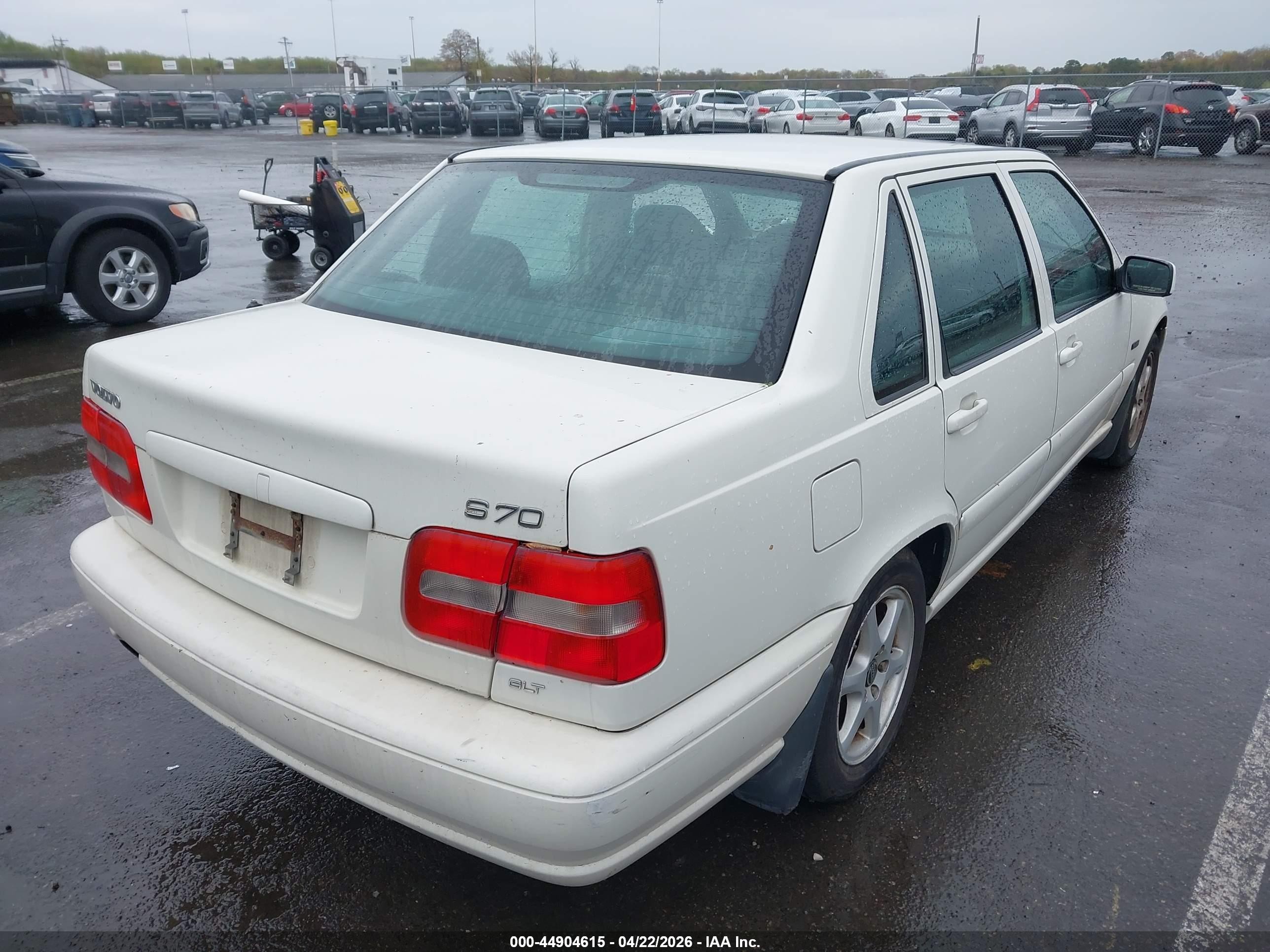 1998 Volvo S70 Glt White vin: YV1LS5671W1518107