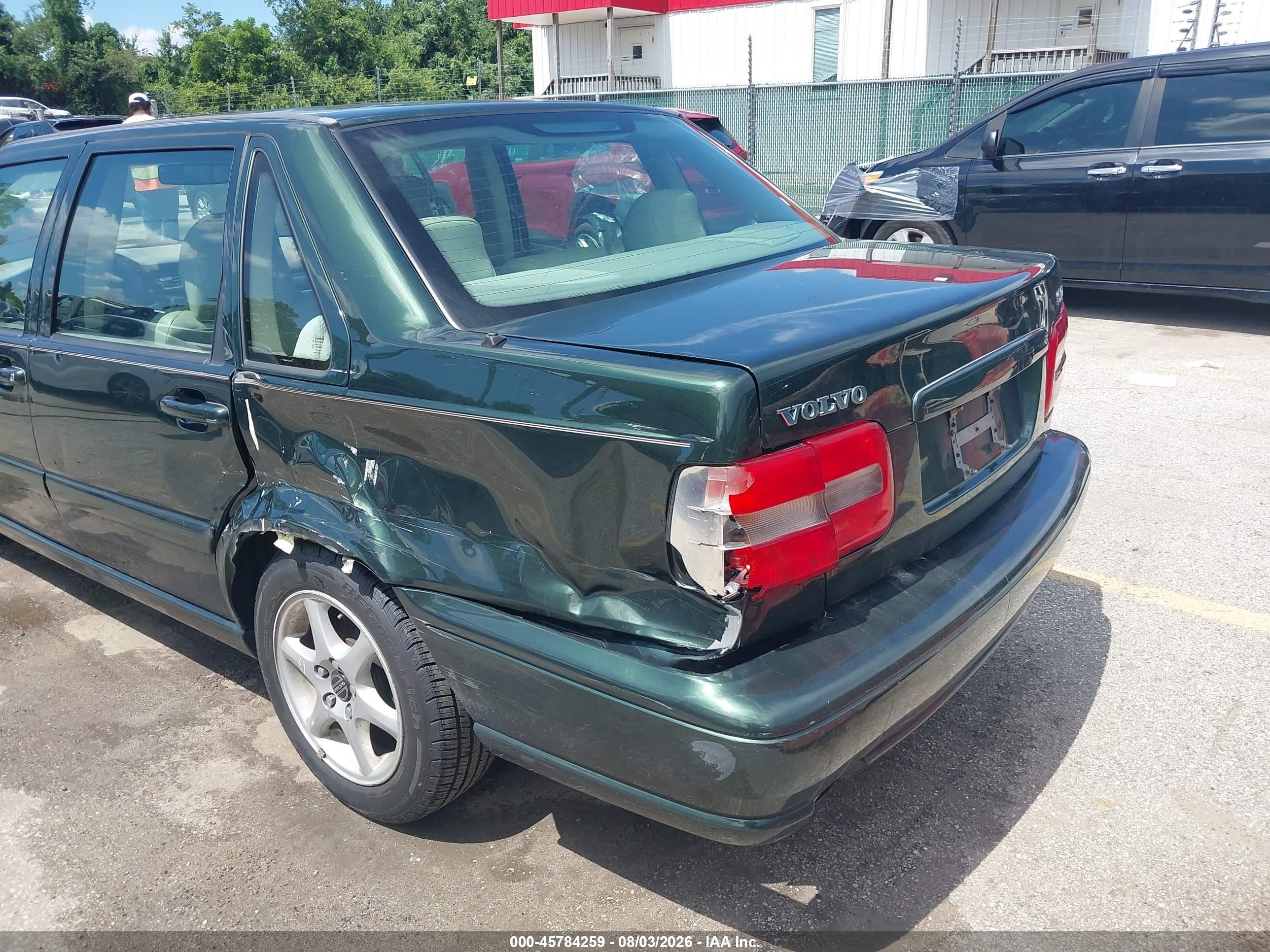 1998 Volvo S70 Glt Green vin: YV1LS5675W3525047