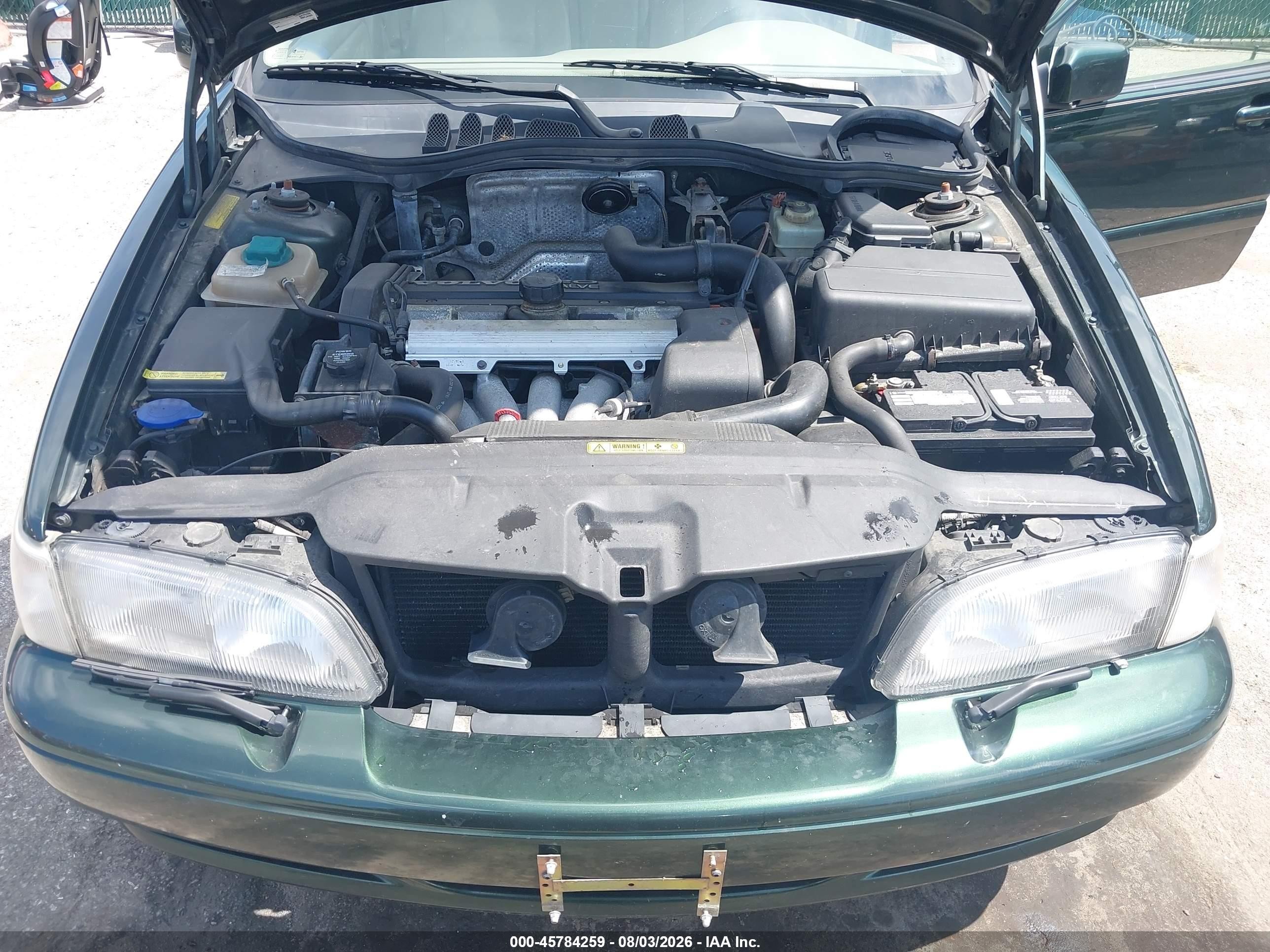 1998 Volvo S70 Glt Green vin: YV1LS5675W3525047