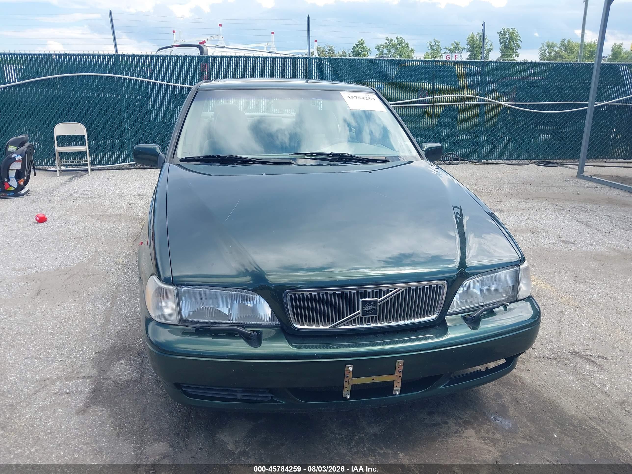 1998 Volvo S70 Glt Green vin: YV1LS5675W3525047