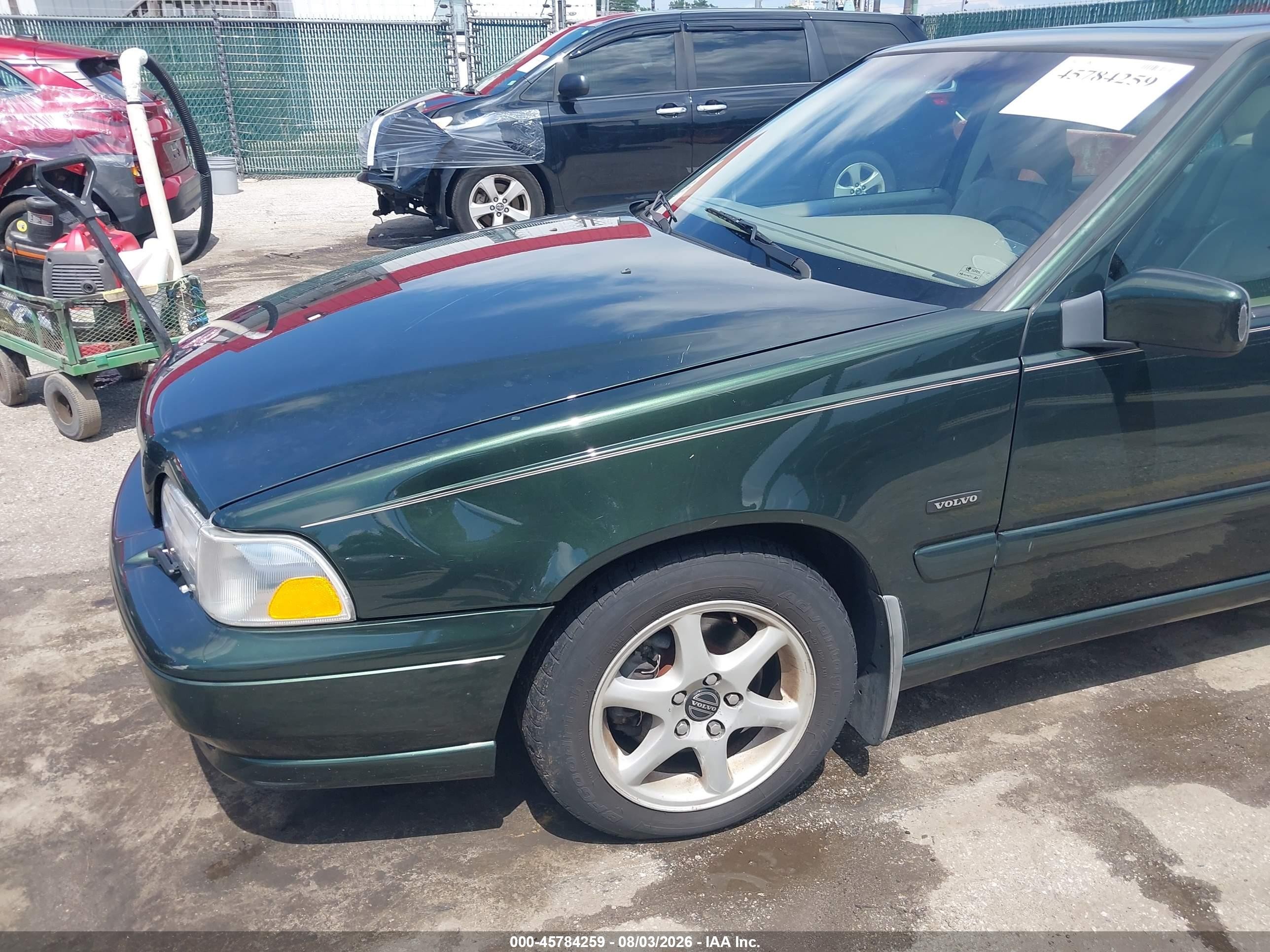 1998 Volvo S70 Glt Green vin: YV1LS5675W3525047