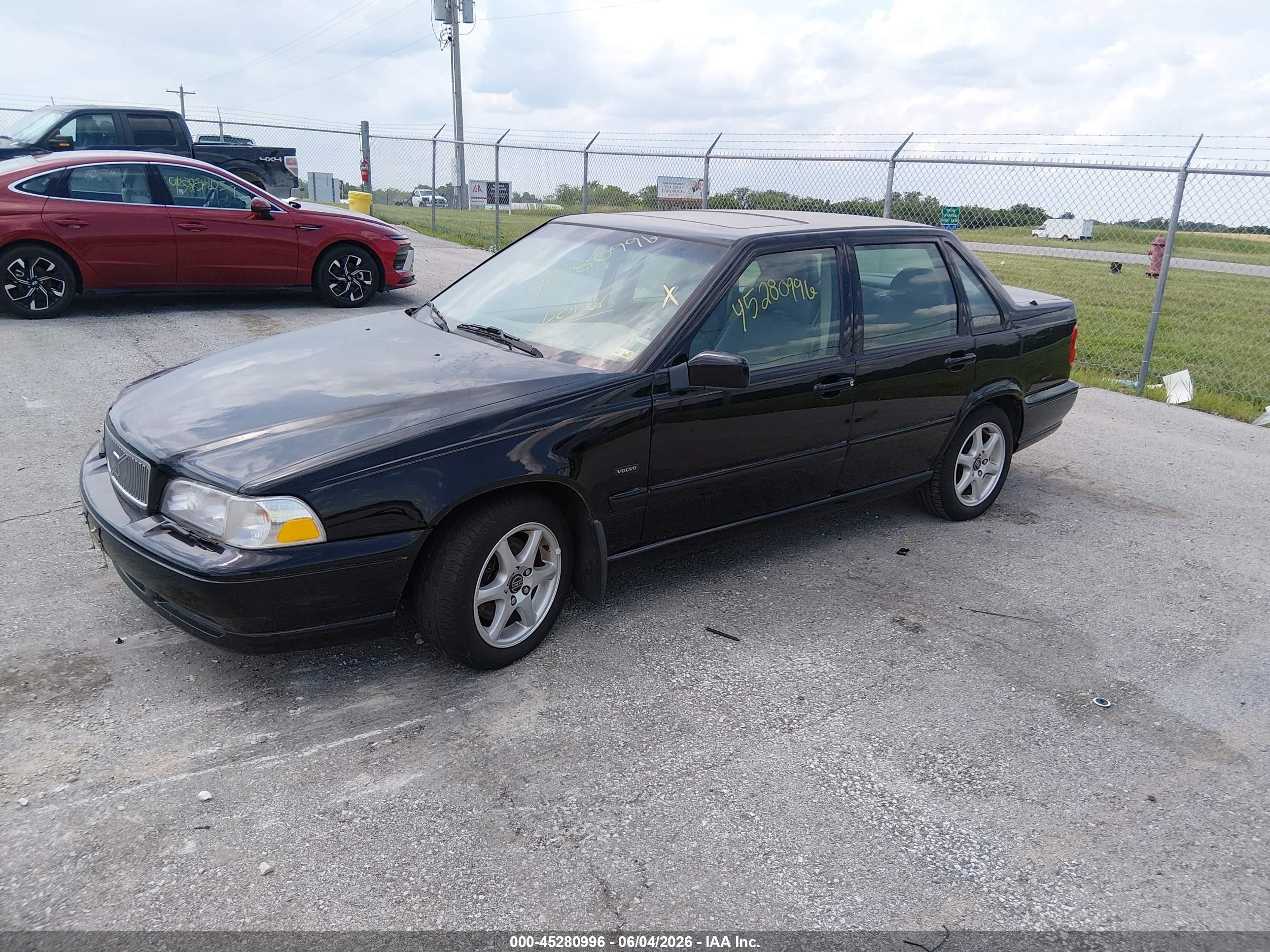 1998 Volvo S70 Glt Black vin: YV1LS567XW2497803