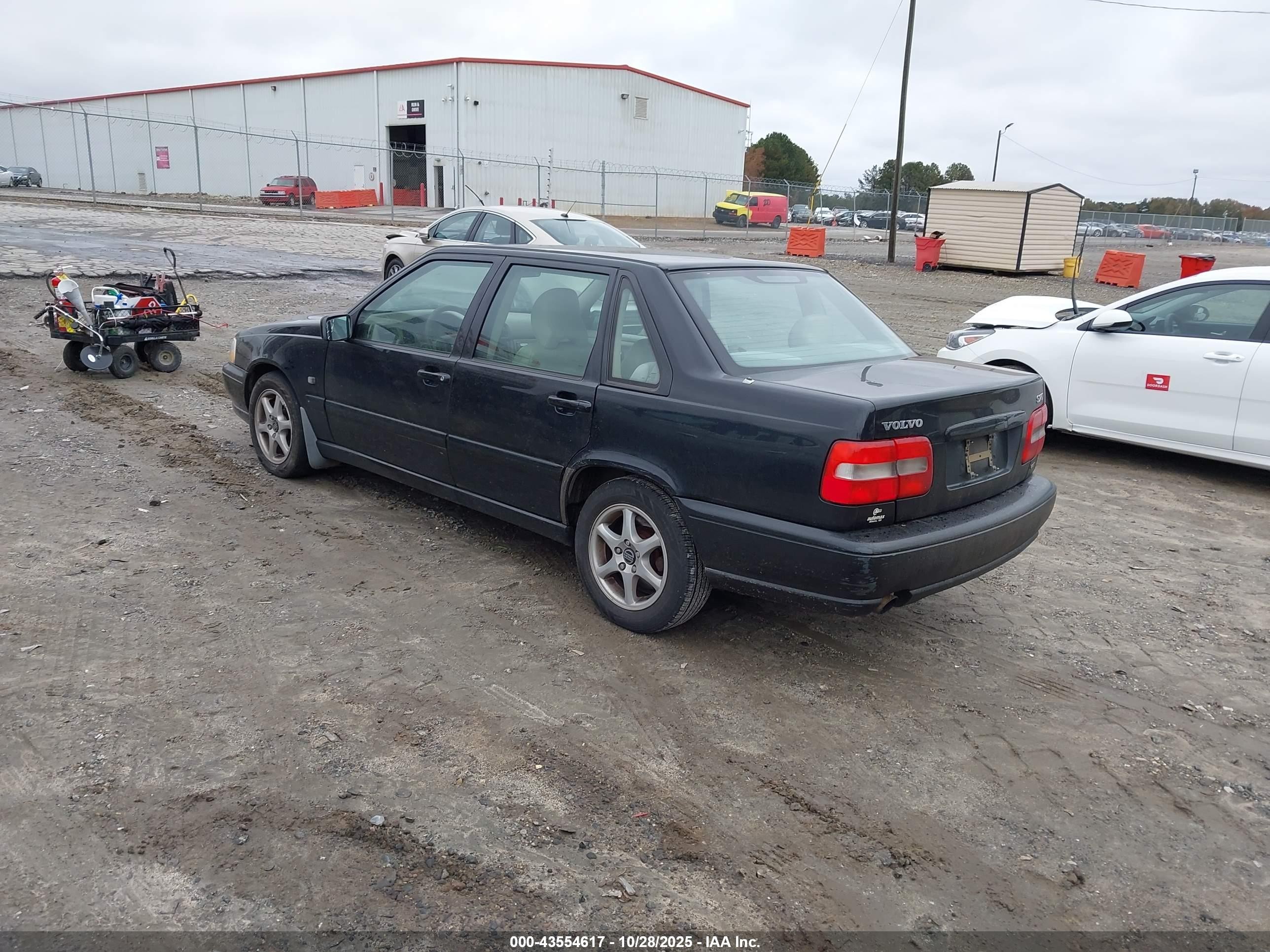1999 Volvo S70 Glt Black vin: YV1LS56D2X1570918