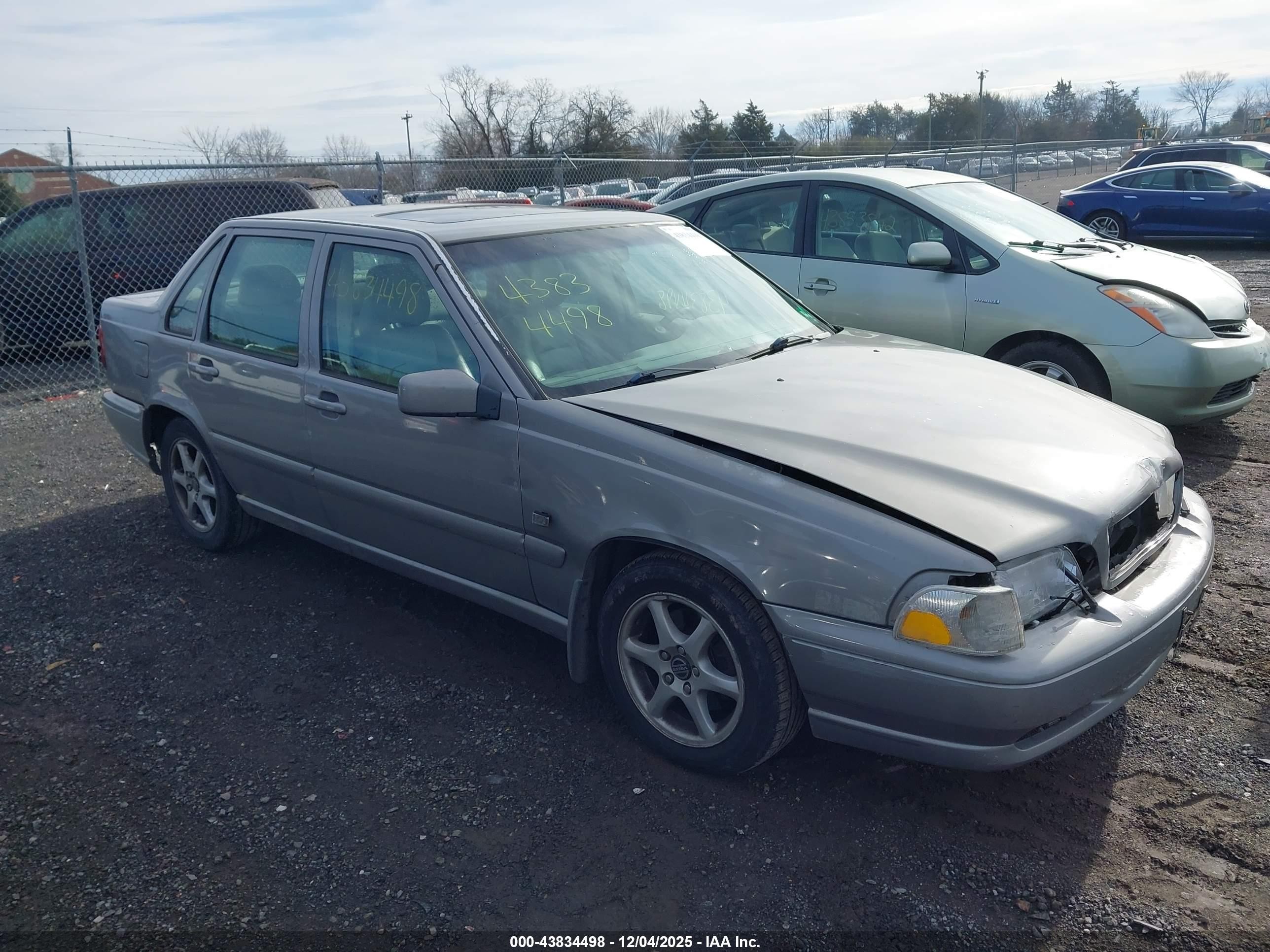 1999 Volvo S70 Glt Silver vin: YV1LS56D4X2568744