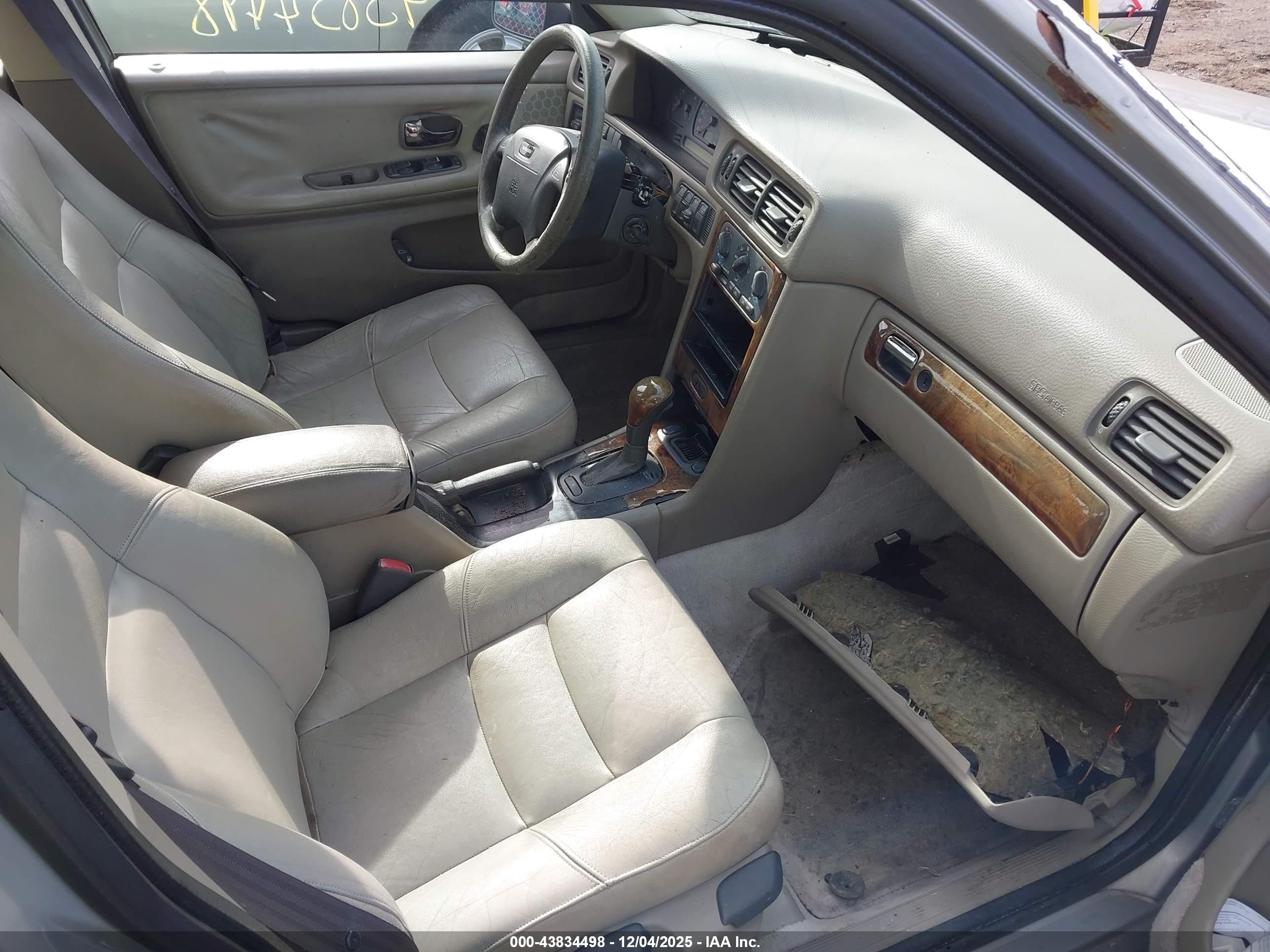 1999 Volvo S70 Glt Silver vin: YV1LS56D4X2568744