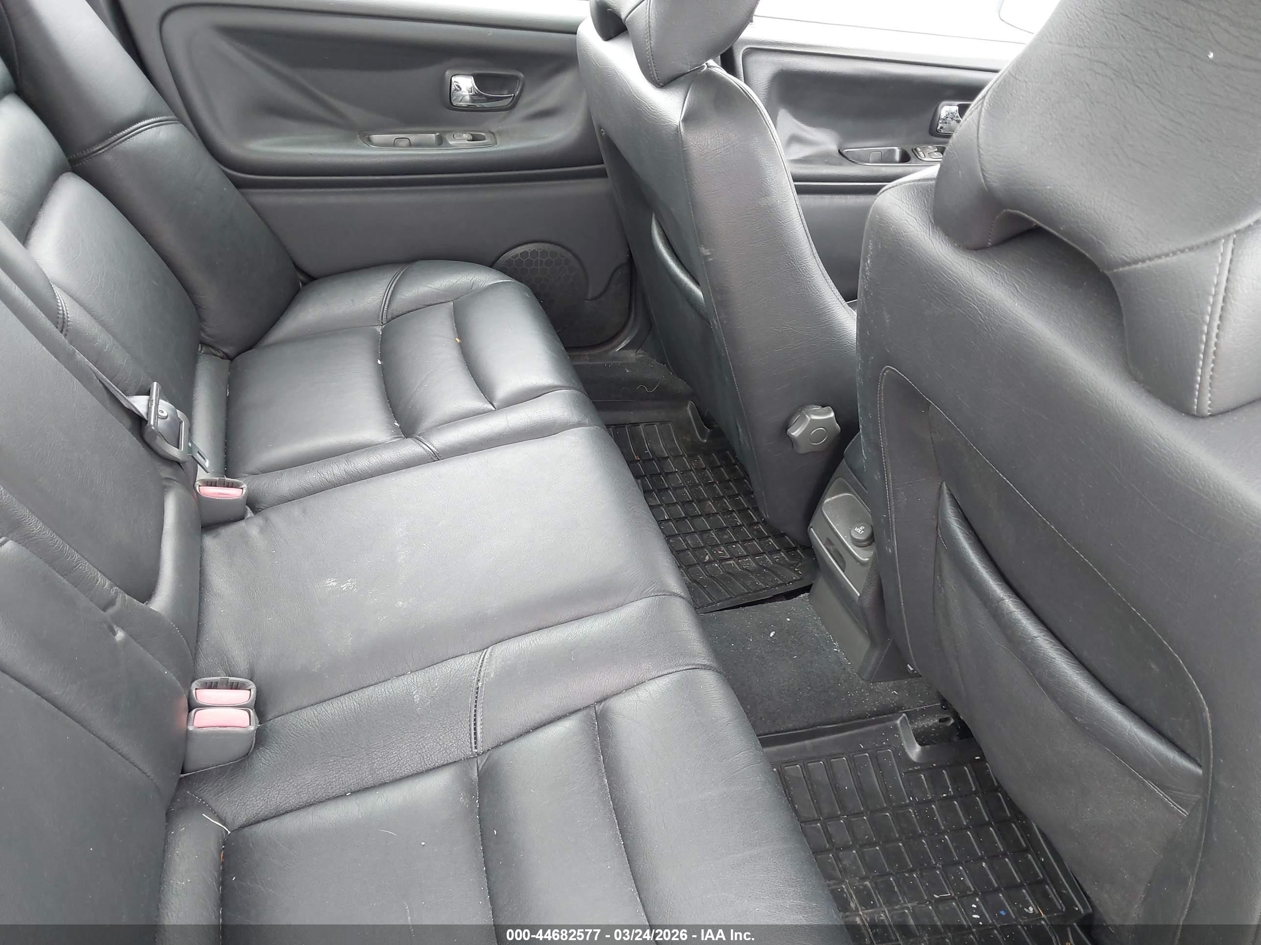 1999 Volvo S70 Glt Silver vin: YV1LS56D4X2618543