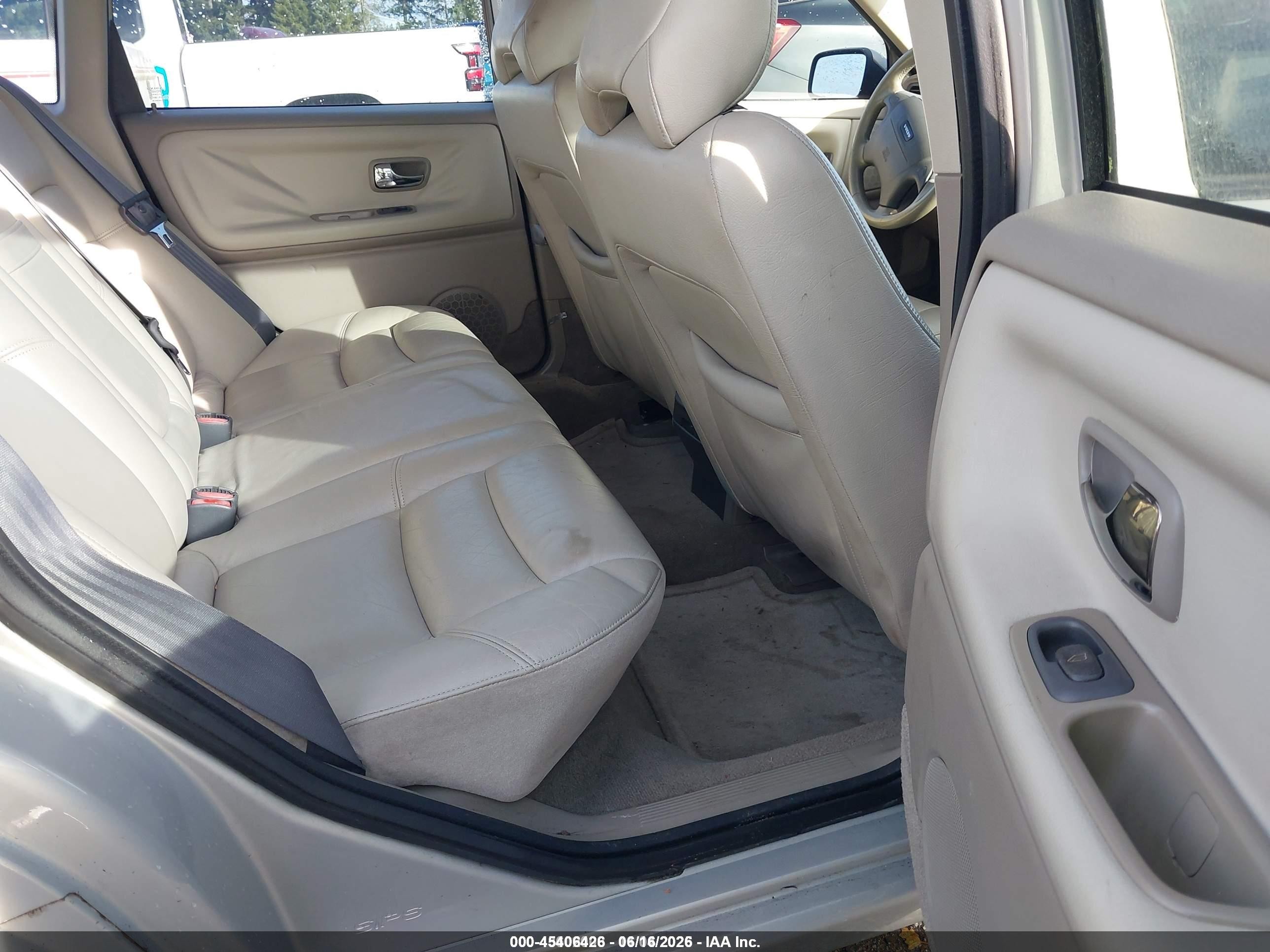 2000 Volvo S70 Glt/glt Se Серебряный vin: YV1LS56D4Y2623131