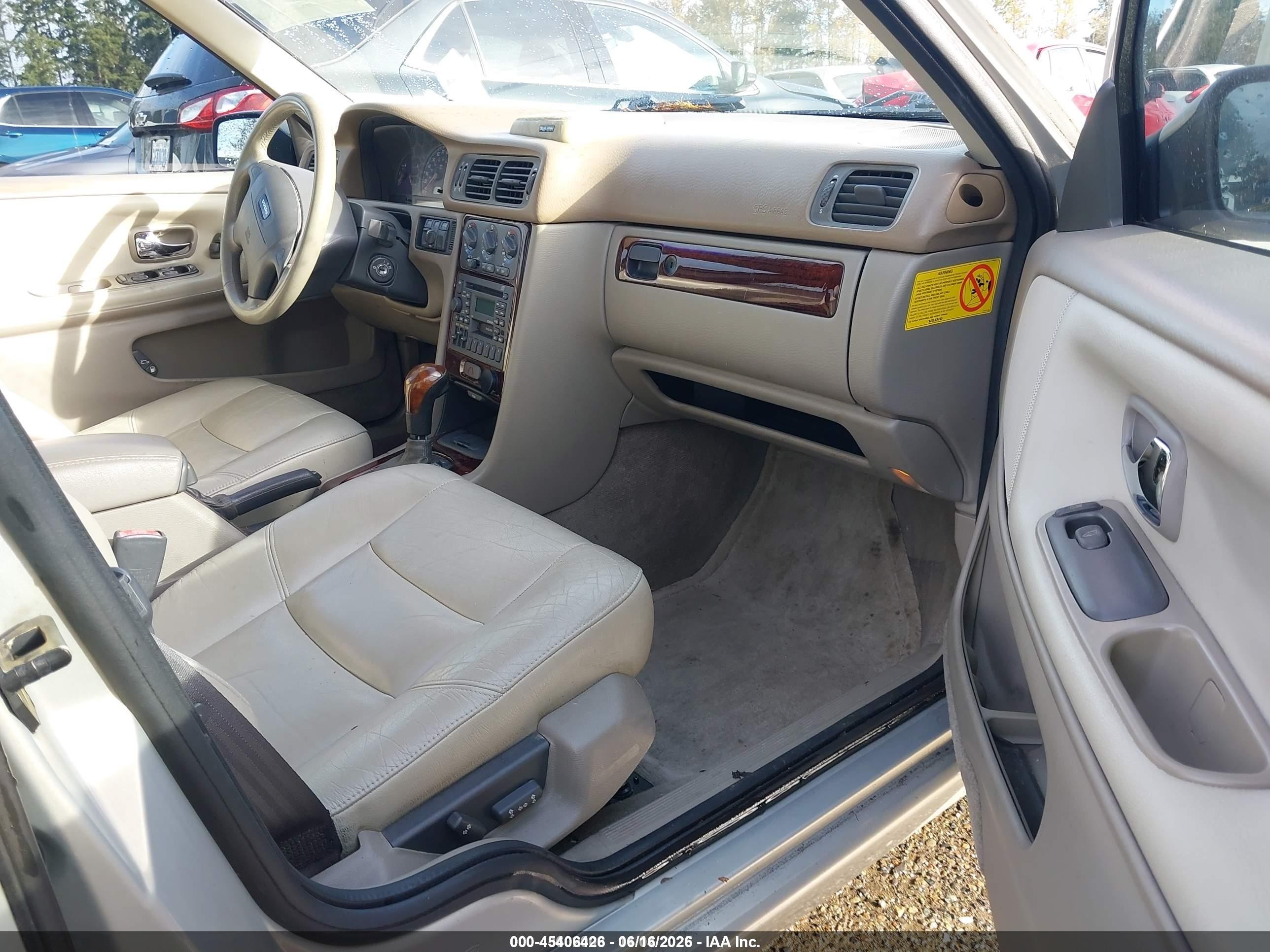 2000 Volvo S70 Glt/glt Se Серебряный vin: YV1LS56D4Y2623131