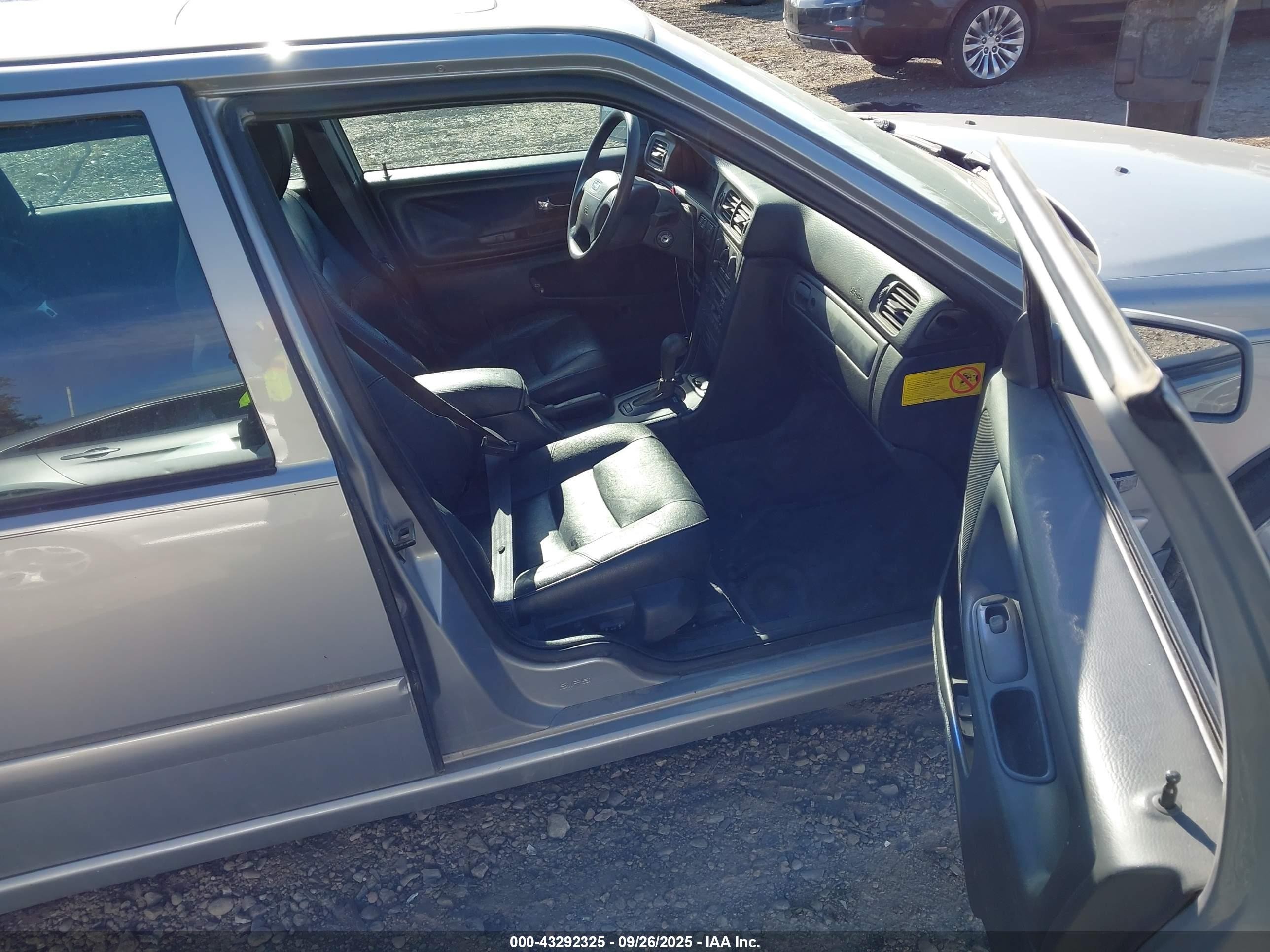 1999 Volvo S70 Glt Silver vin: YV1LS56D7X1592834