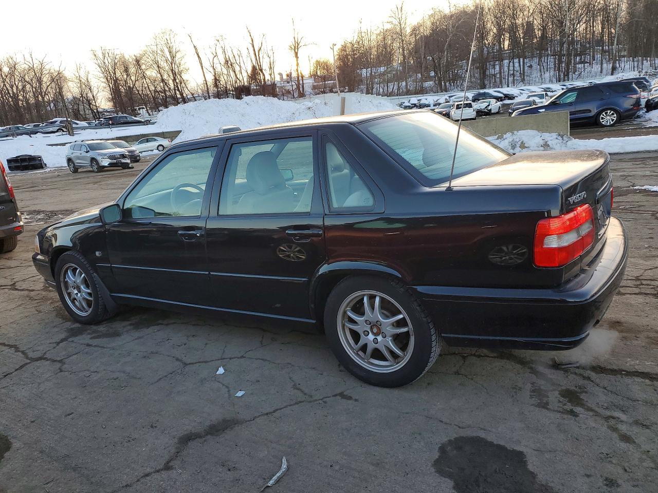 2000 Volvo S70 Glt Black vin: YV1LS56D7Y2667110