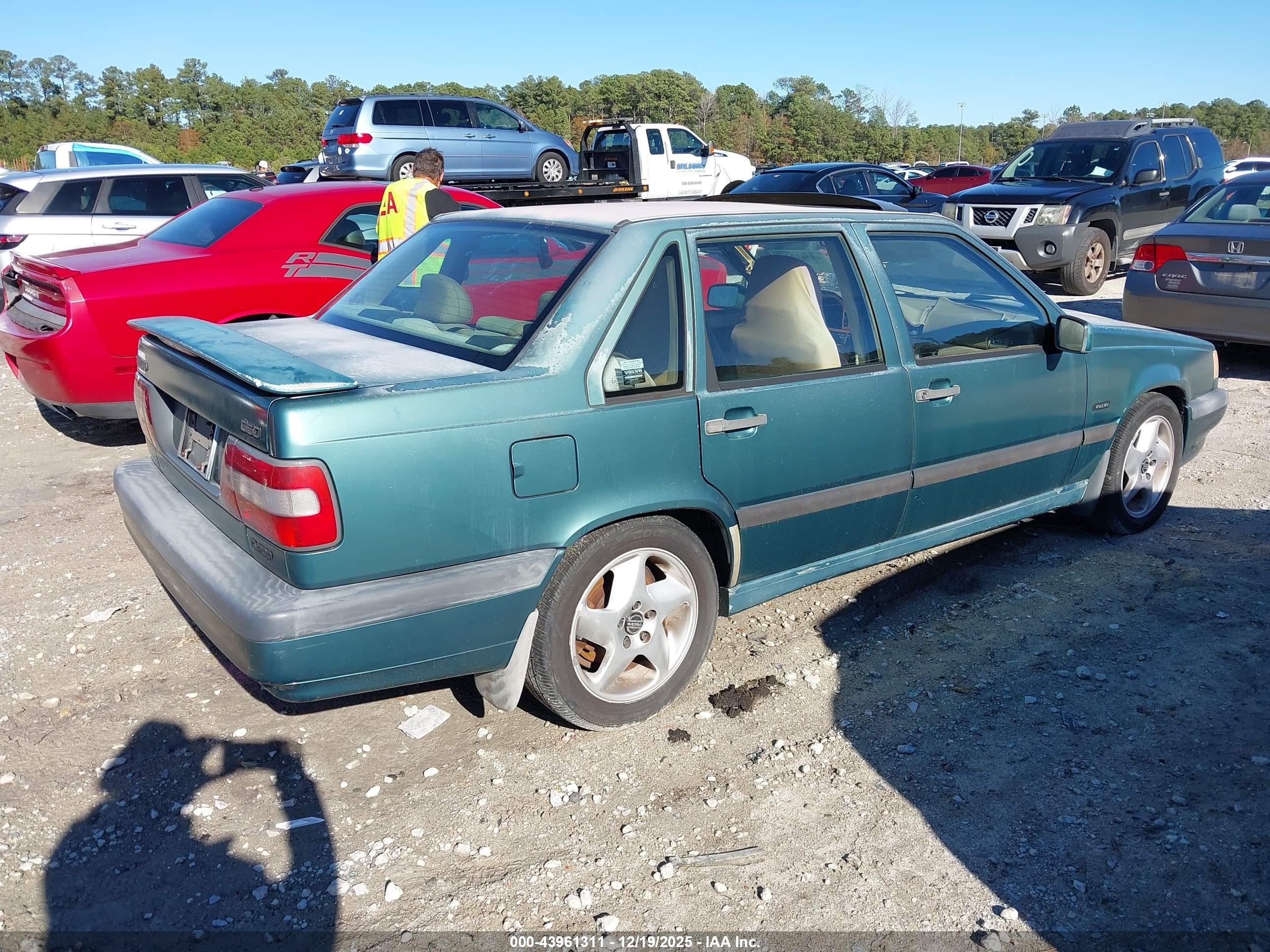 1995 Volvo 850   Teal vin: YV1LS5710S1212715