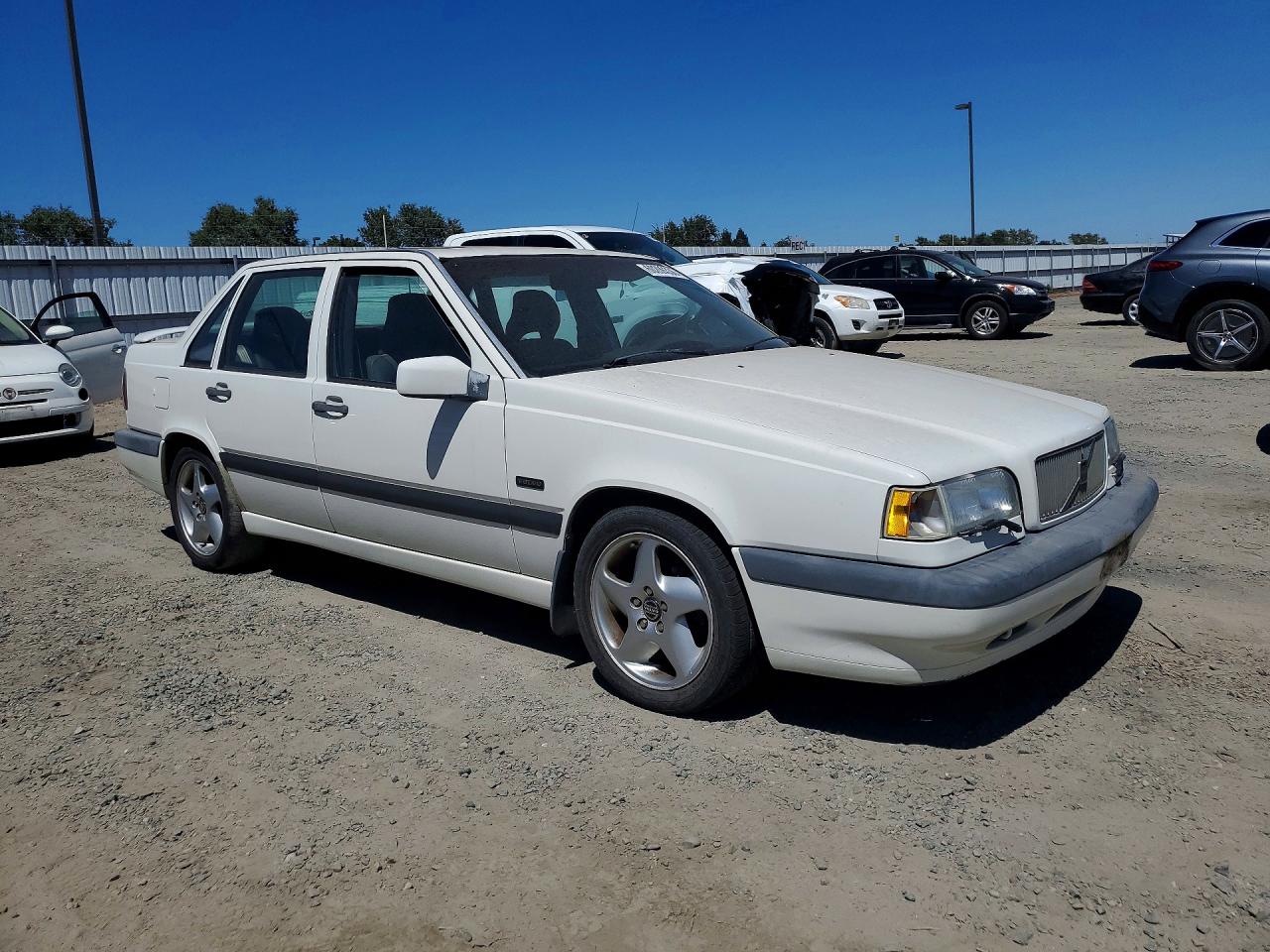 1995 Volvo 850 Белый vin: YV1LS5715S1245810