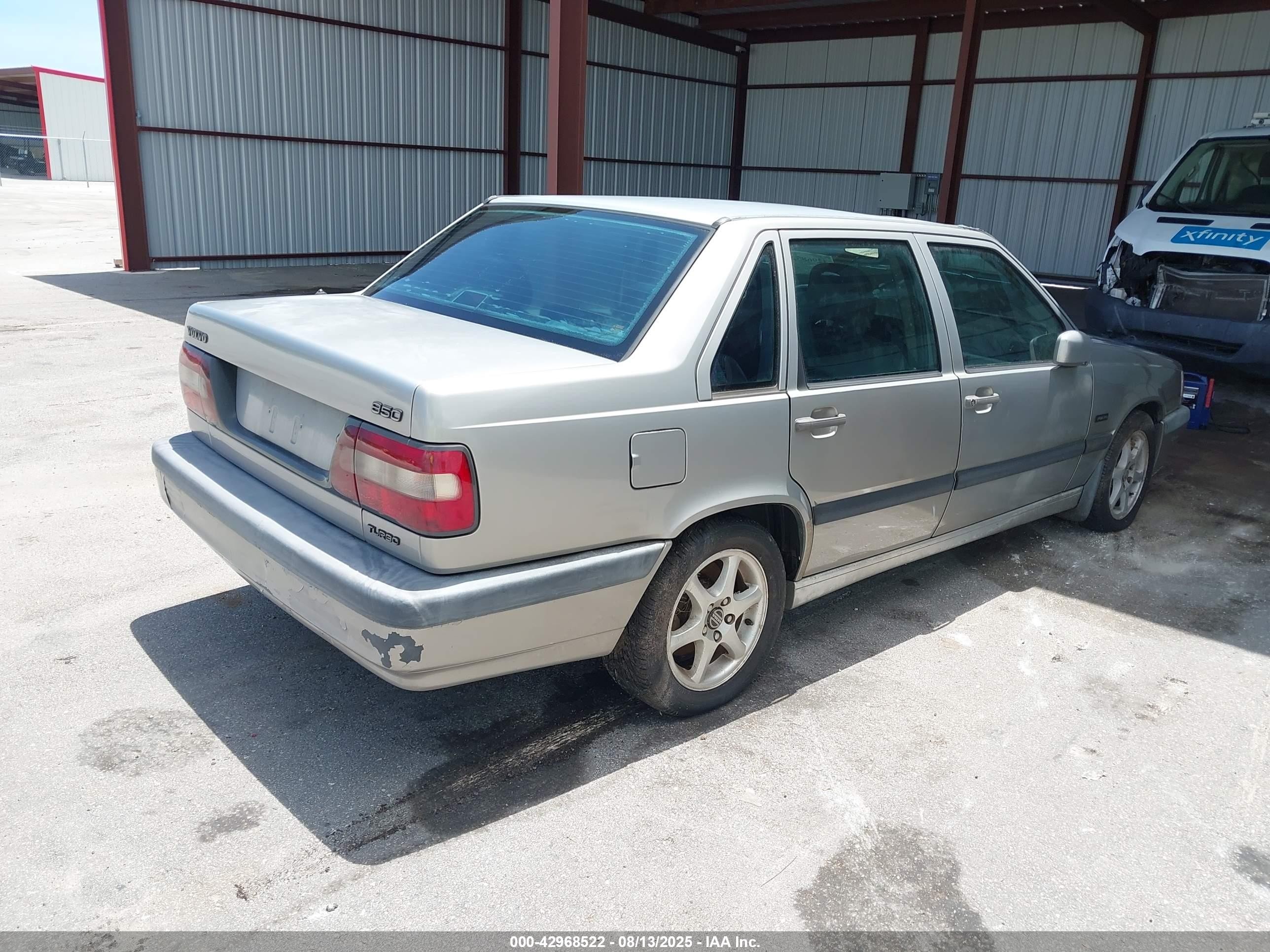 1995 Volvo 850   Бежевый vin: YV1LS5716S2220943