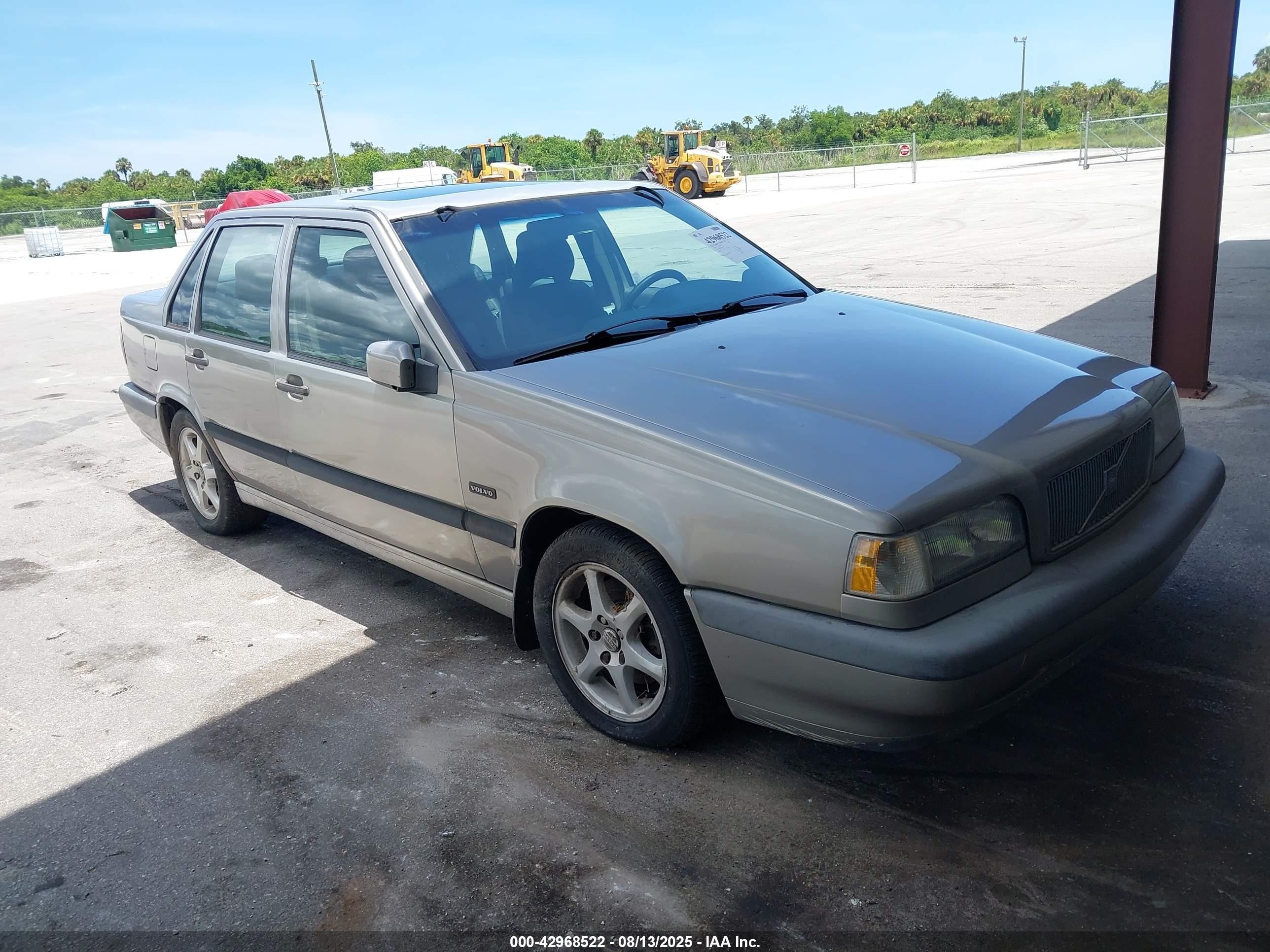 1995 Volvo 850   Бежевый vin: YV1LS5716S2220943