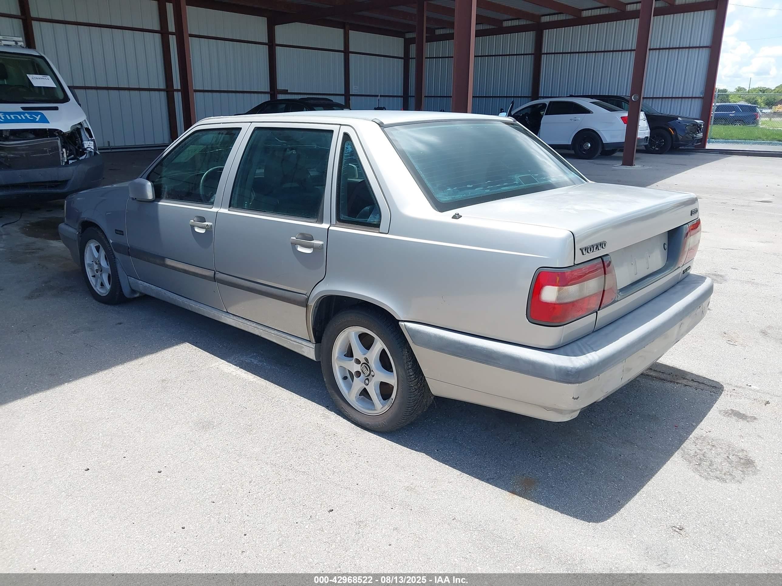 1995 Volvo 850   Бежевый vin: YV1LS5716S2220943