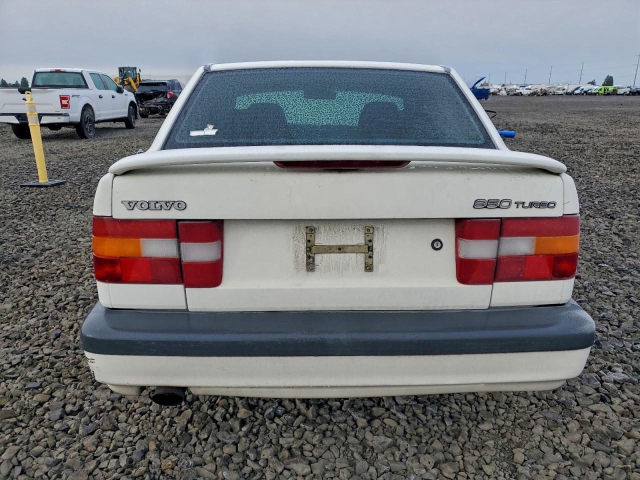 1994 Volvo 850 White vin: YV1LS5717R2122871