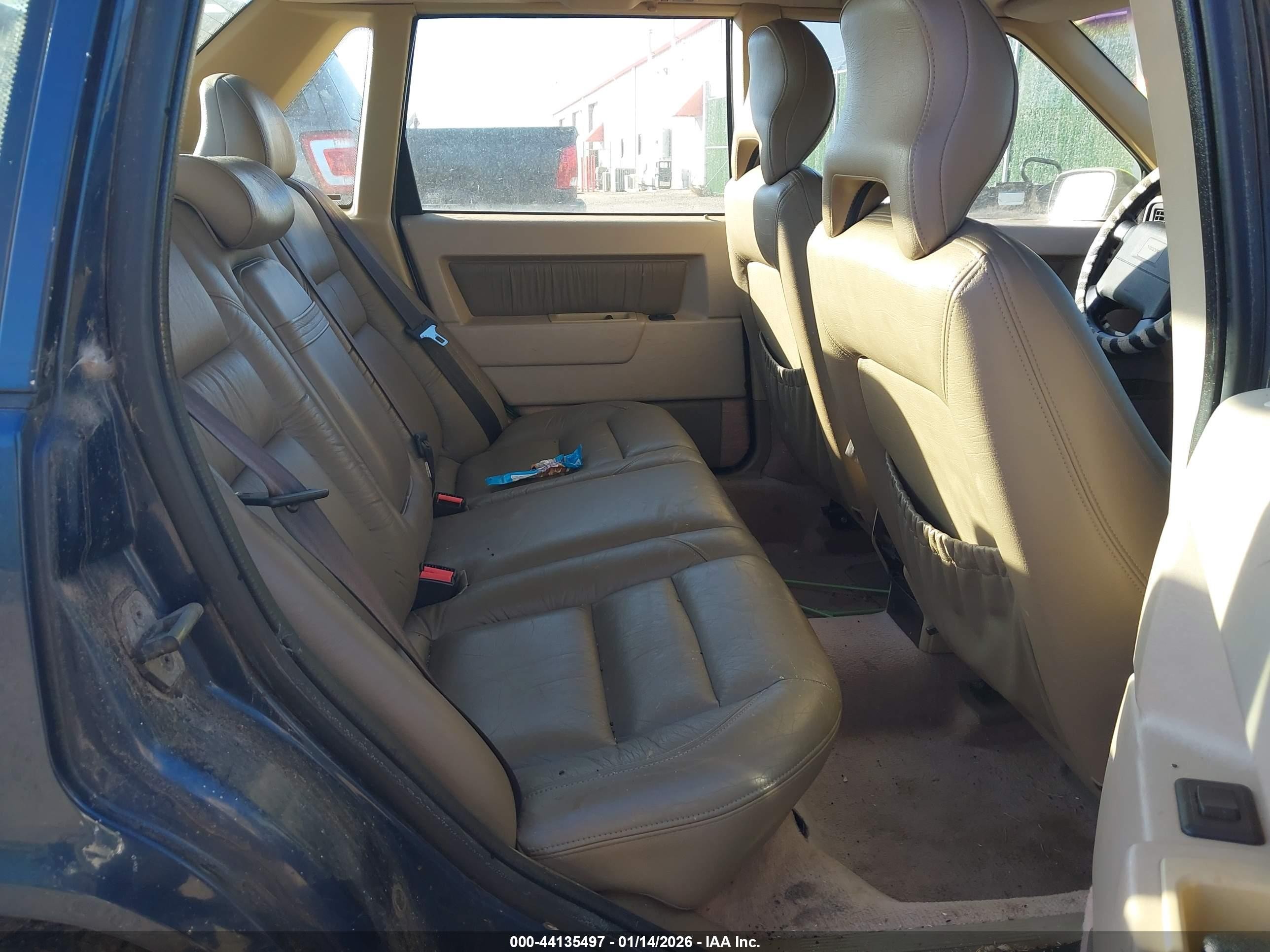 1995 Volvo 850   Black vin: YV1LS5718S2181109