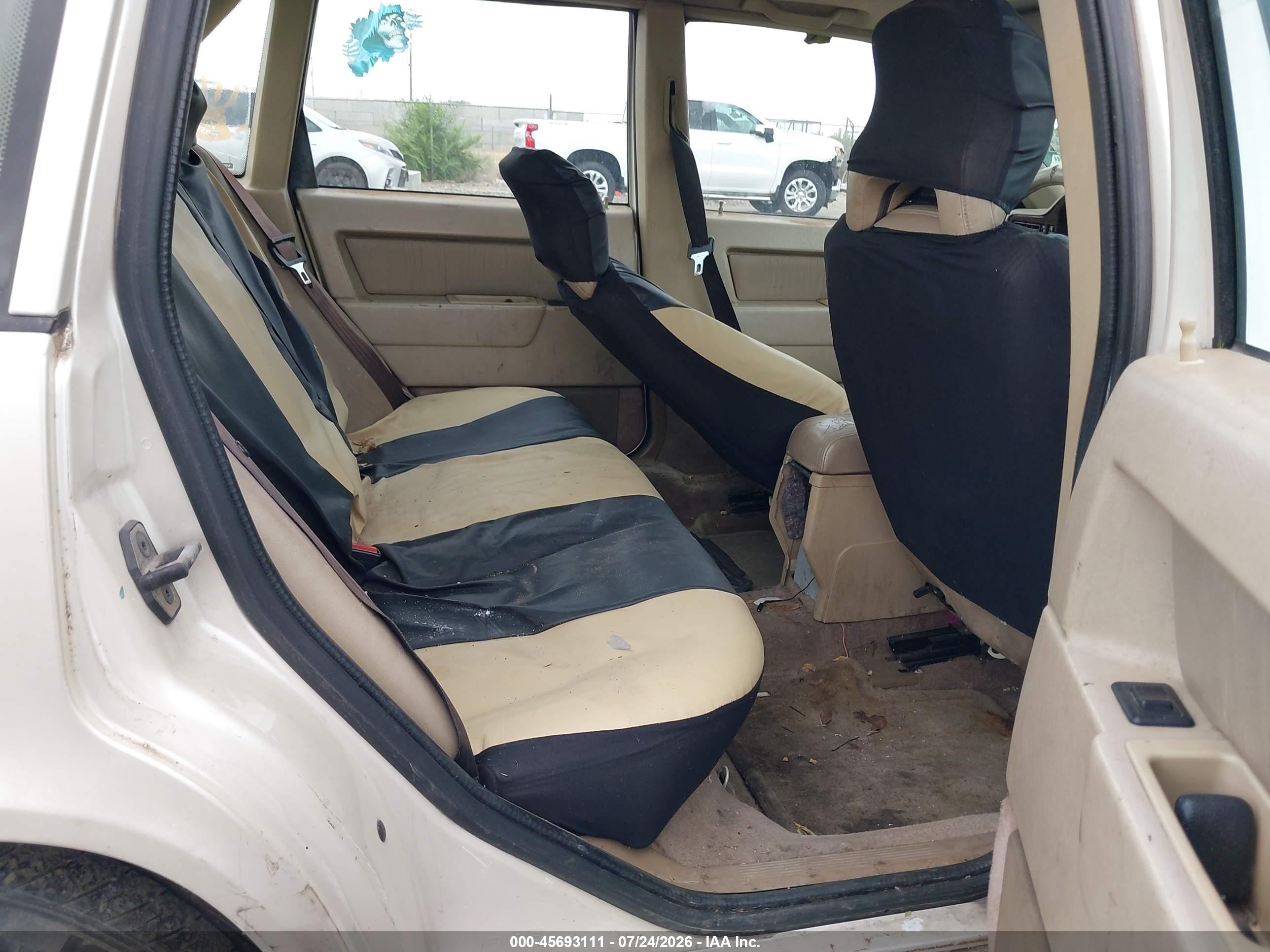 1996 Volvo 850   Cream vin: YV1LS5720T2305223