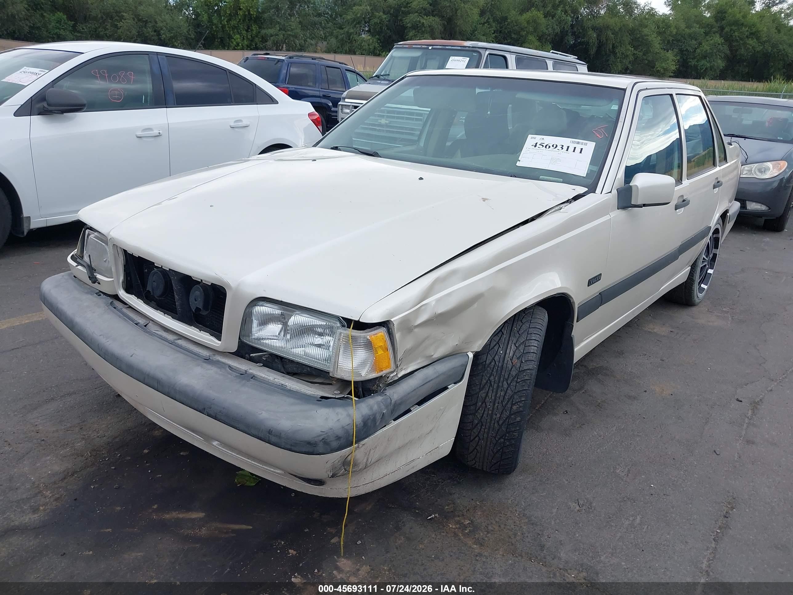 1996 Volvo 850   Cream vin: YV1LS5720T2305223