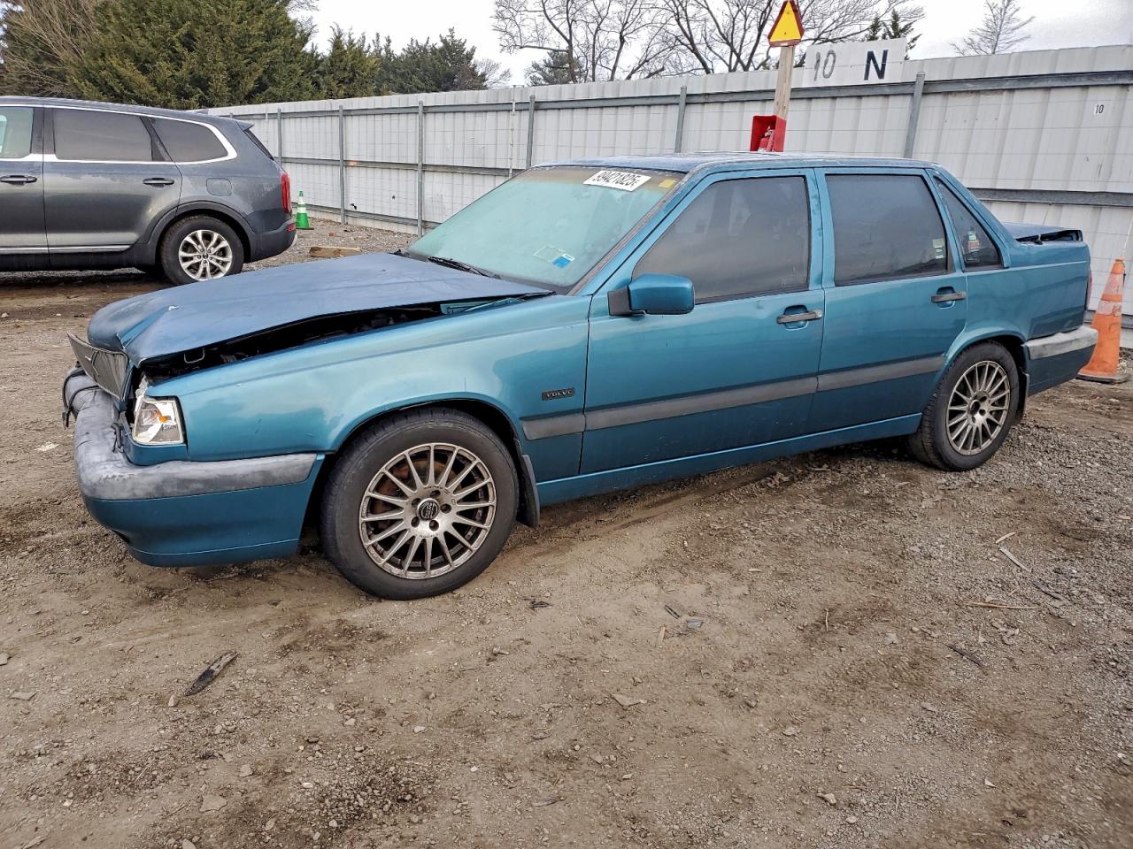 YV1LS5722T3292758