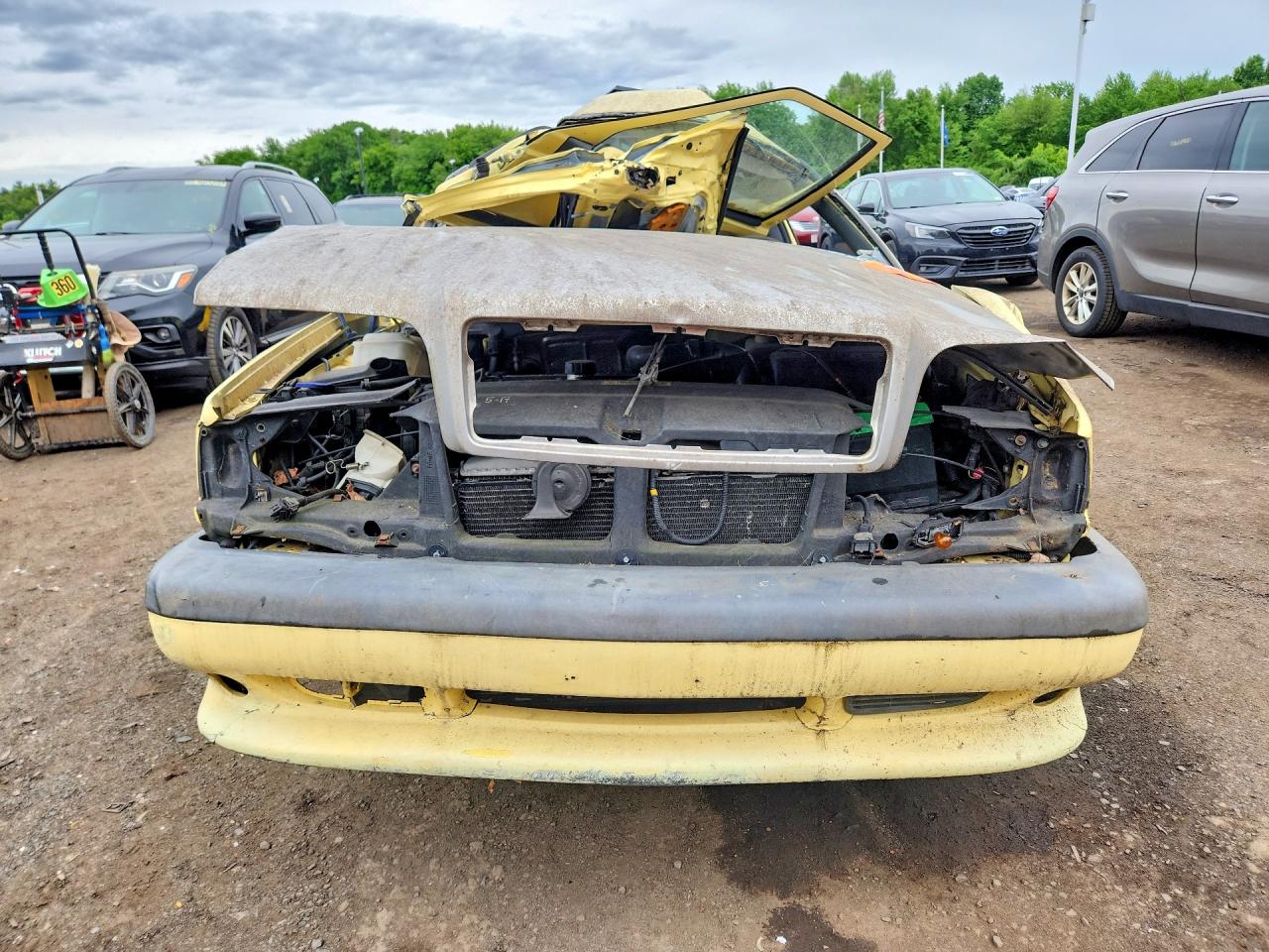 1995 Volvo 850 T5r Yellow vin: YV1LS5812S2233686