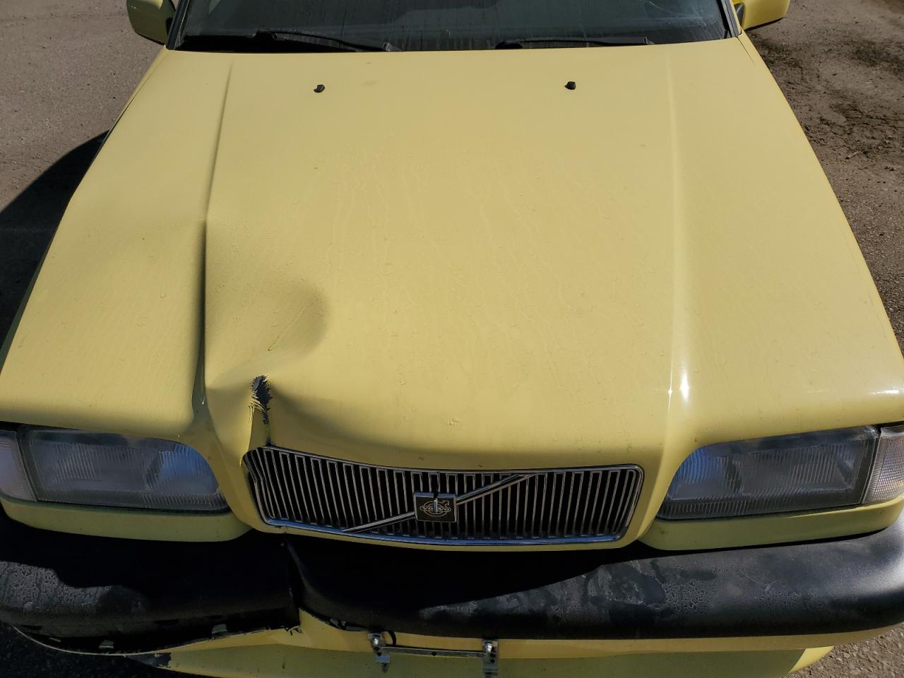 1995 Volvo 850 T5r Yellow vin: YV1LS5817S2229309
