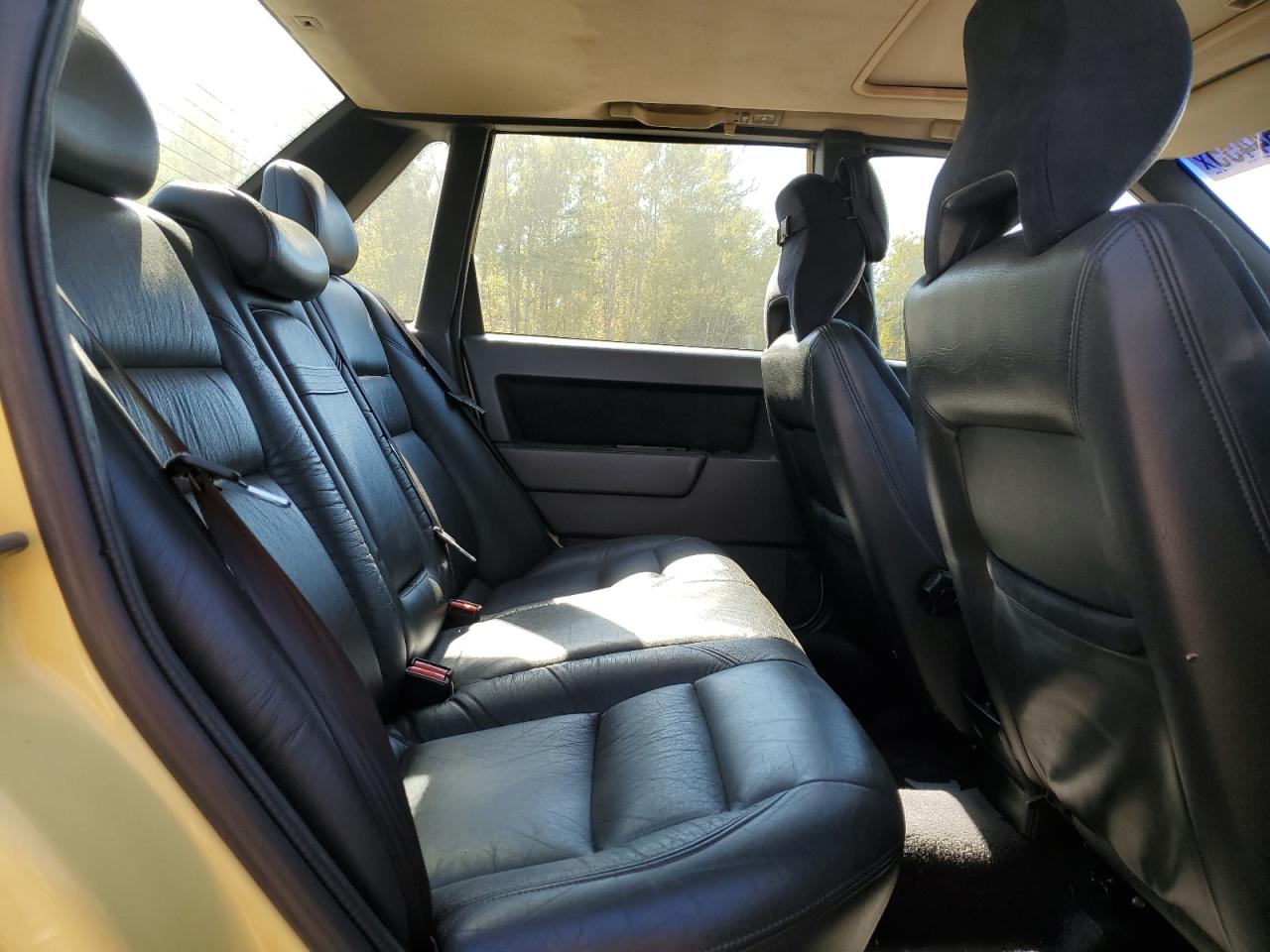 1995 Volvo 850 T5r Yellow vin: YV1LS5817S2229309