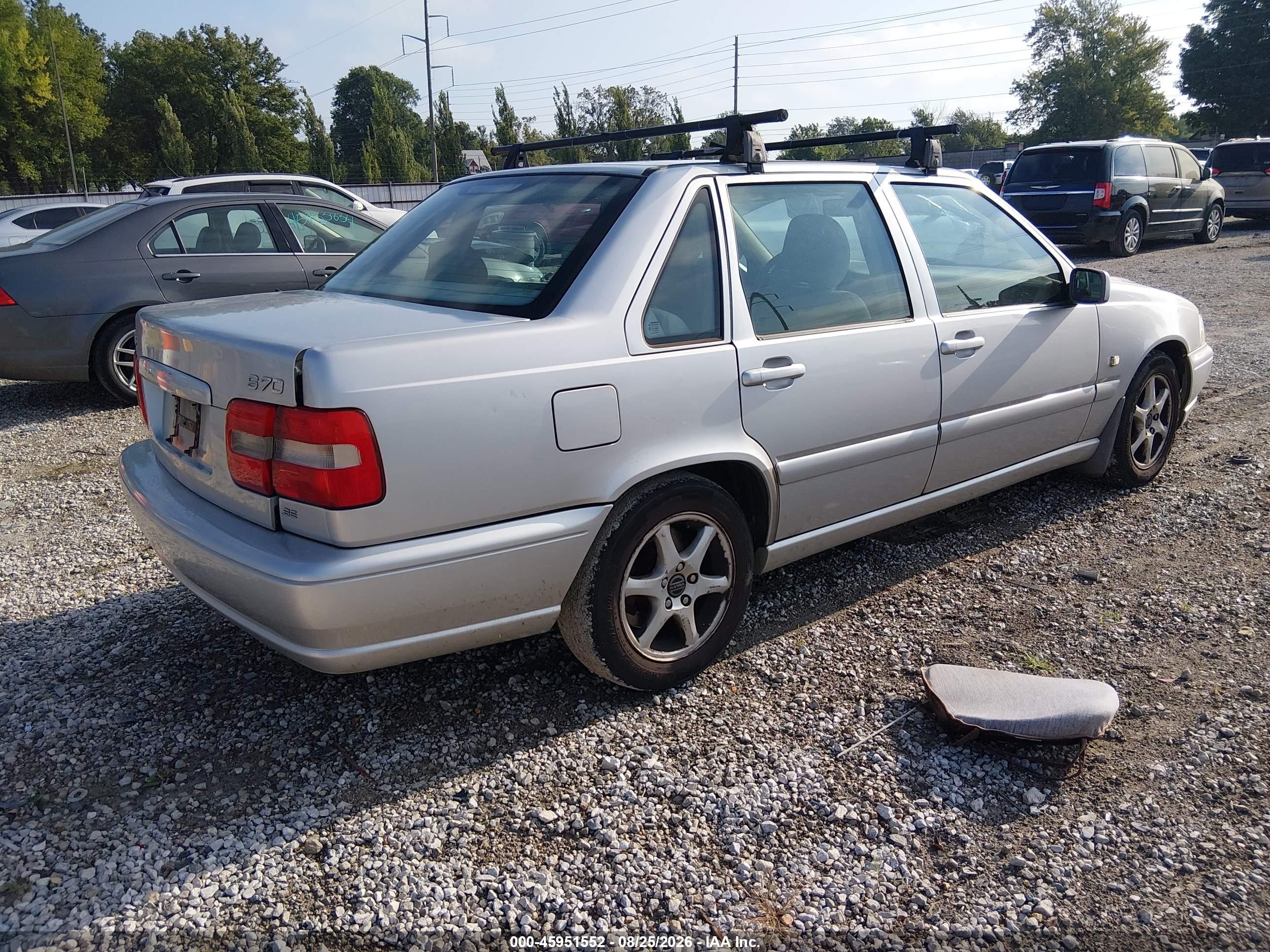 2000 Volvo S70 Se Silver vin: YV1LS61J0Y2660082