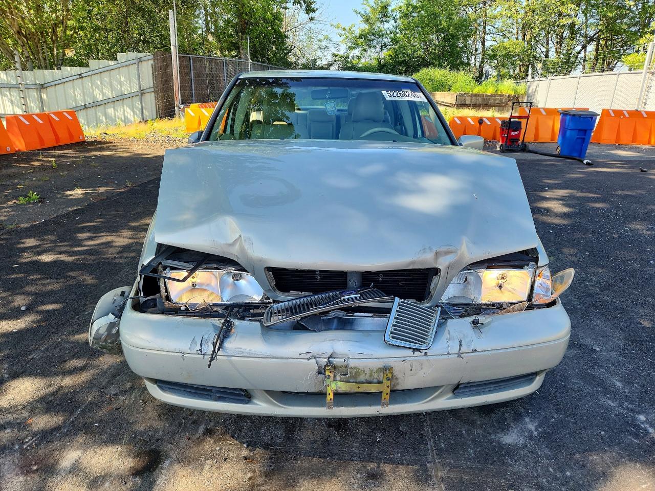 2000 Volvo S70 Base Beige vin: YV1LS61J1Y2662357