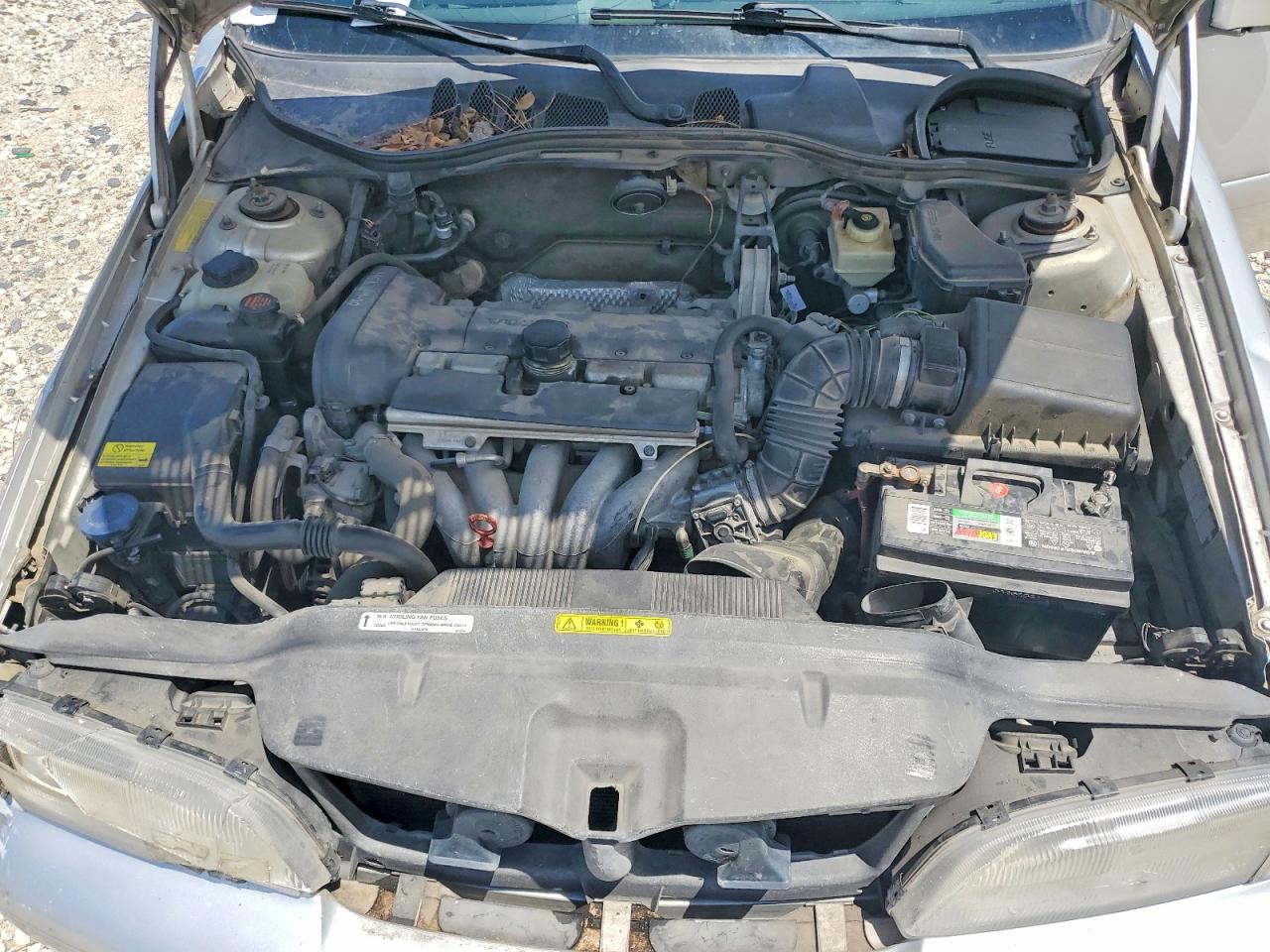 2000 Volvo S70 Base Silver vin: YV1LS61J9Y2657472