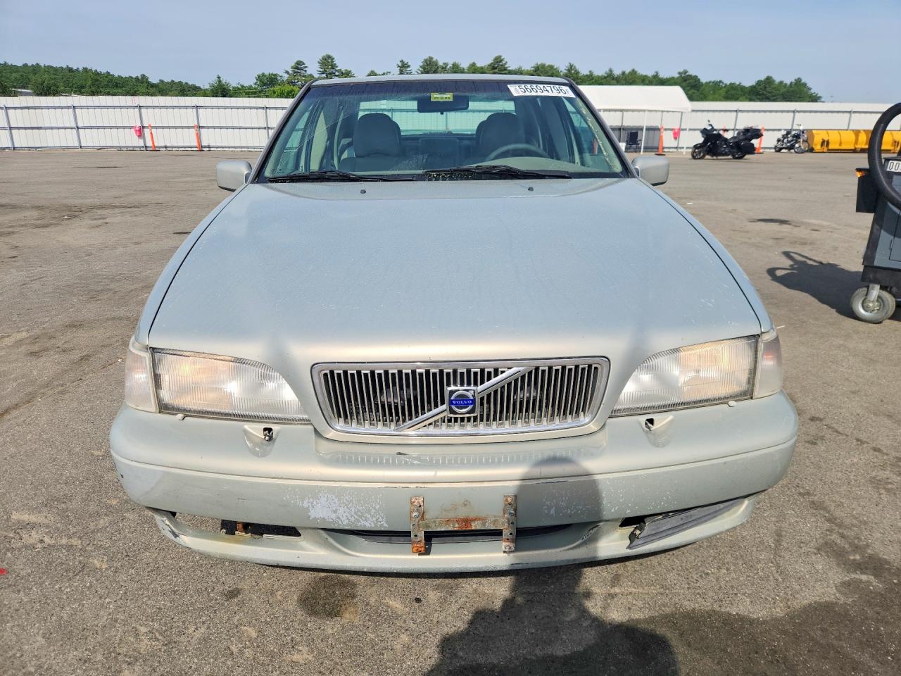 2000 Volvo S70 Base Серебряный vin: YV1LS61JXY2631253