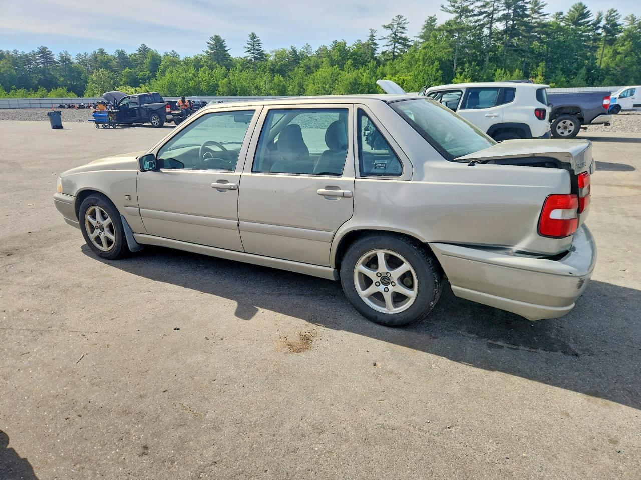 2000 Volvo S70 Base Серебряный vin: YV1LS61JXY2631253