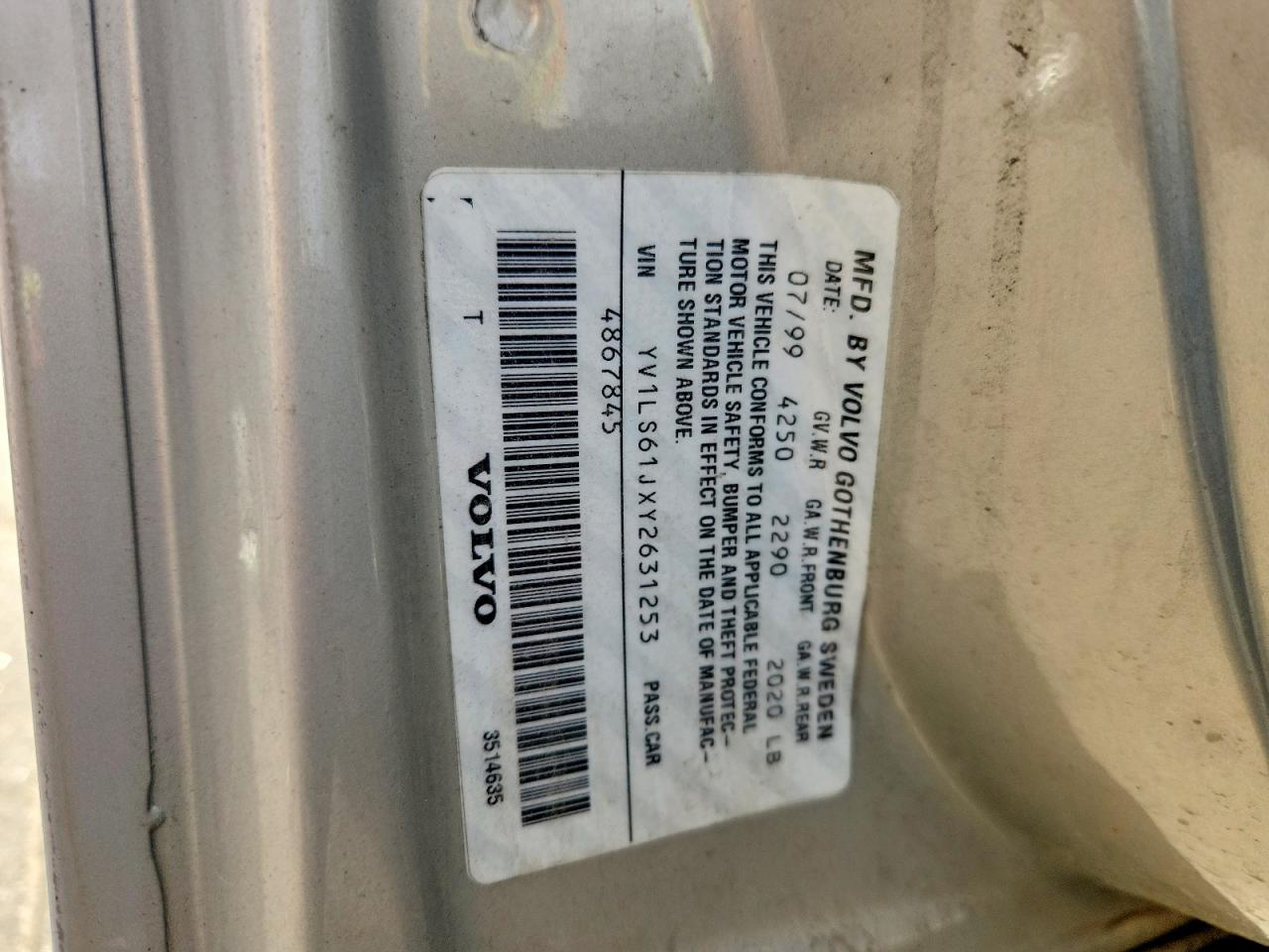 2000 Volvo S70 Base Серебряный vin: YV1LS61JXY2631253
