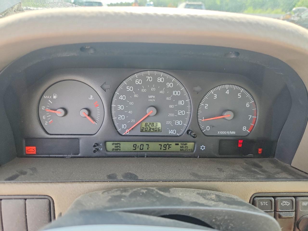 2000 Volvo S70 Base Серебряный vin: YV1LS61JXY2631253