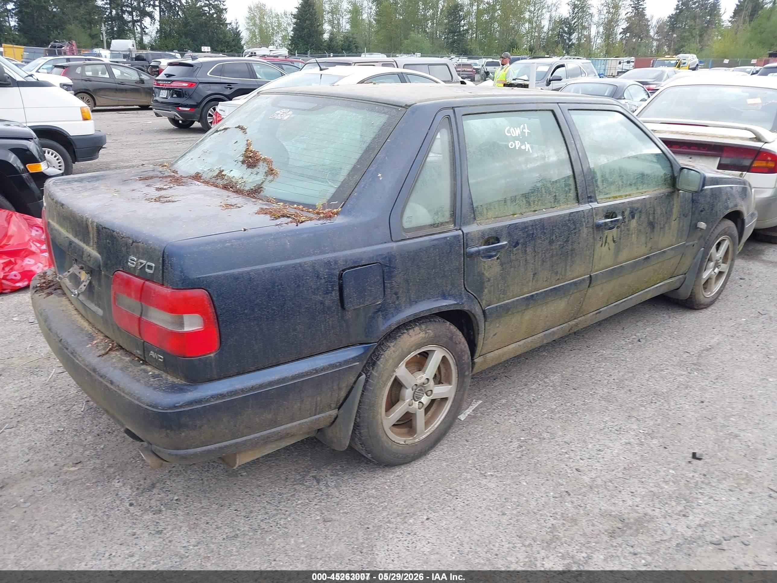 1999 Volvo S70   Blue vin: YV1LT56D5X2589261